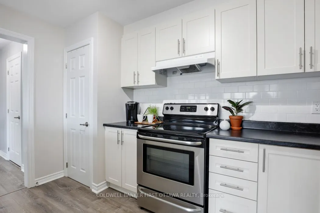 271 Brassy Minnow Crescent