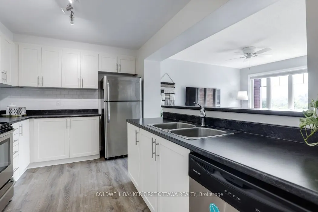 271 Brassy Minnow Crescent