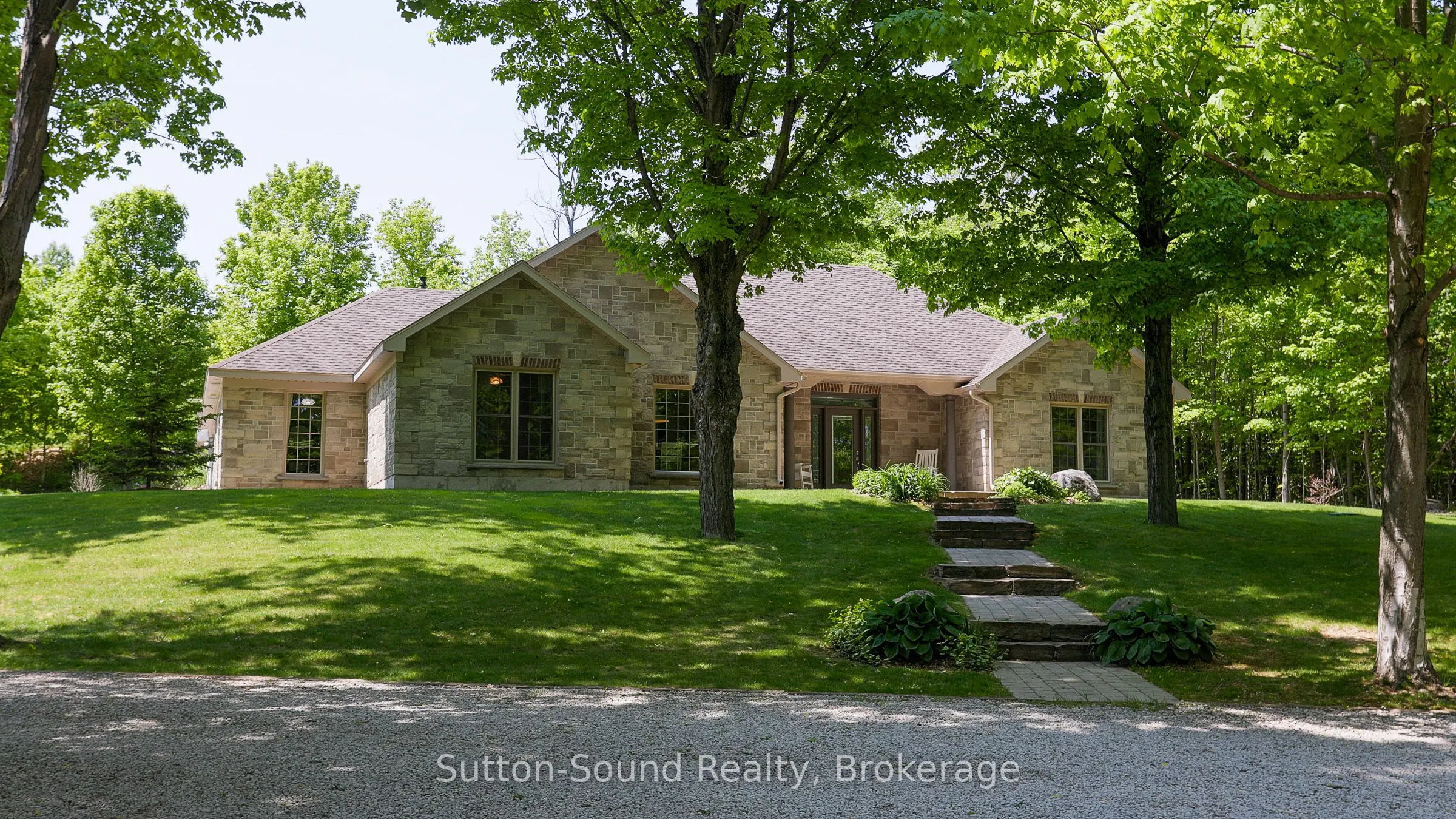 505556 Grey Road 1 Road