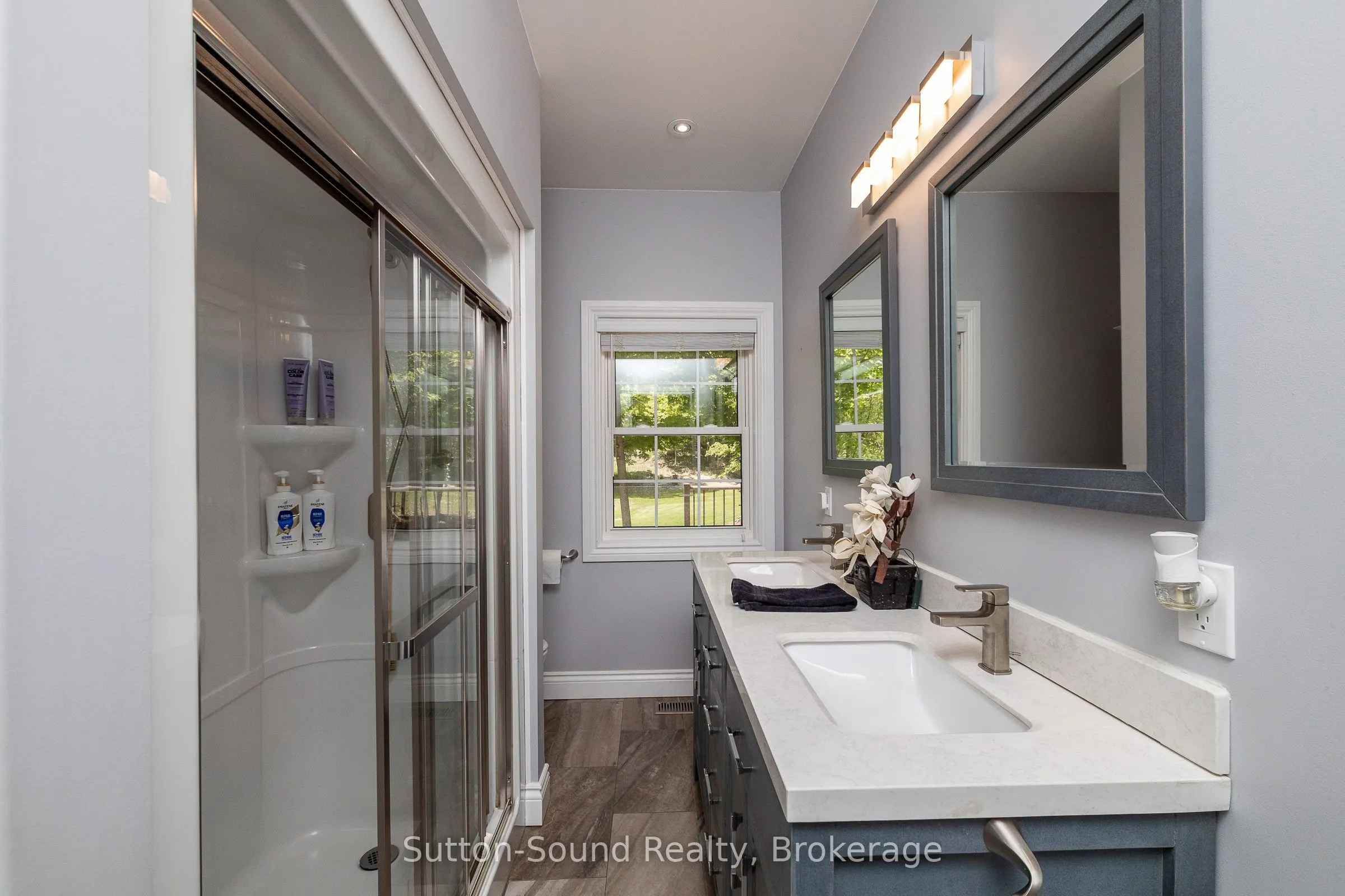 505556 Grey Road 1 Road