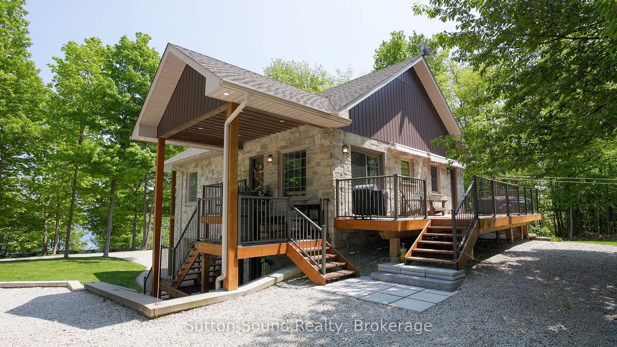 505556 Grey Road 1 Road