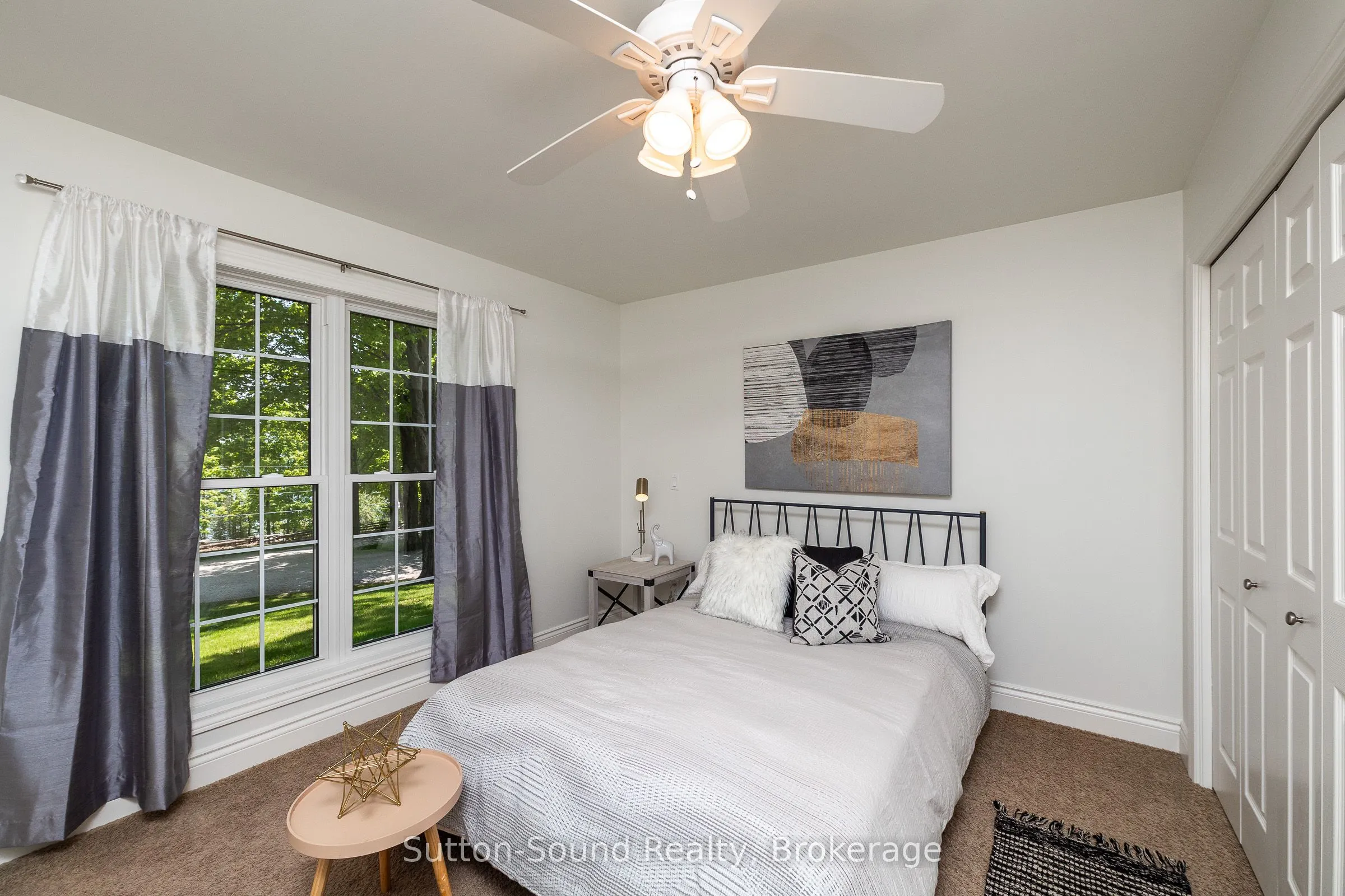 505556 Grey Road 1 Road