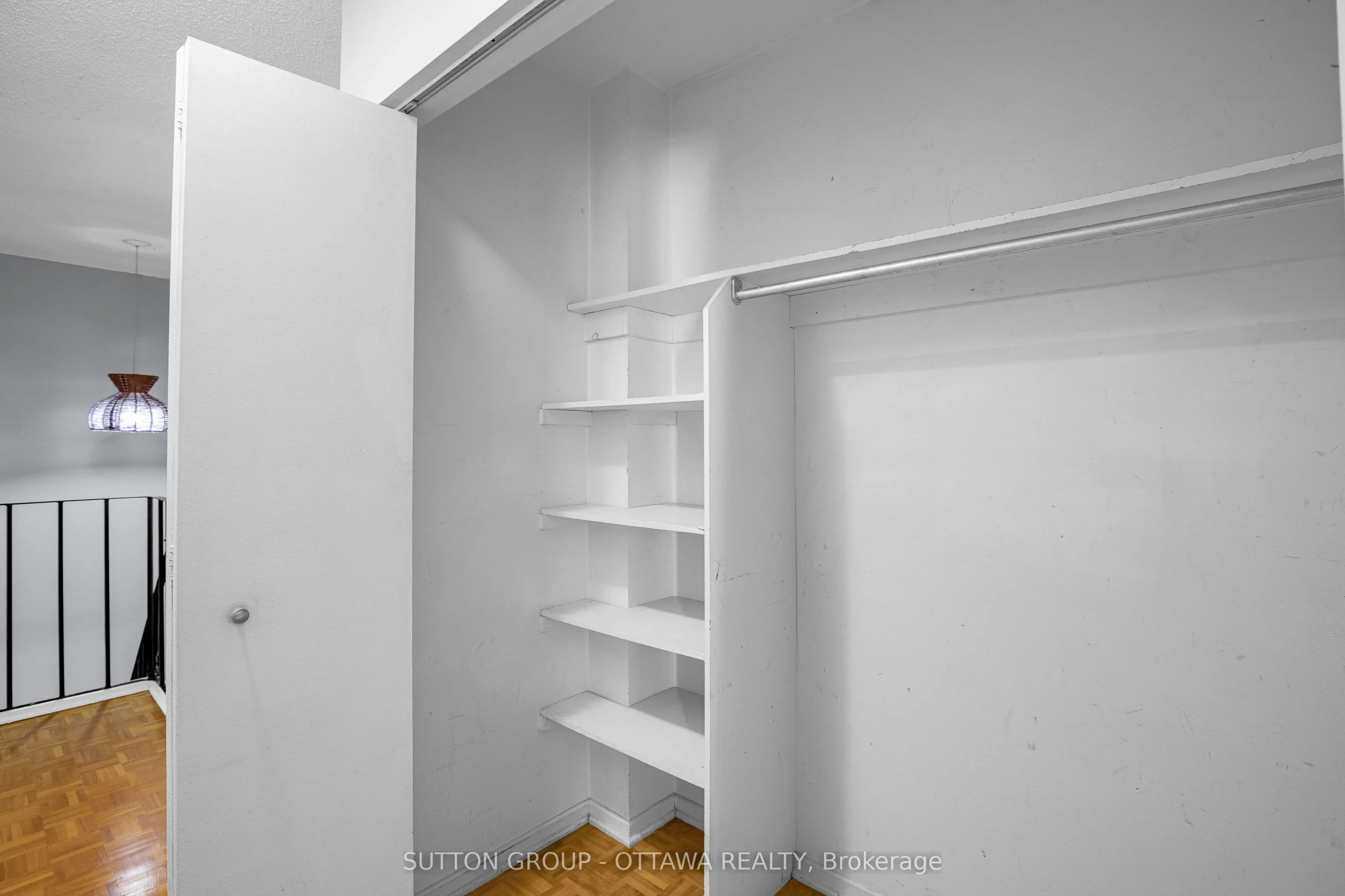 1958 Jasmine Crescent, #39J