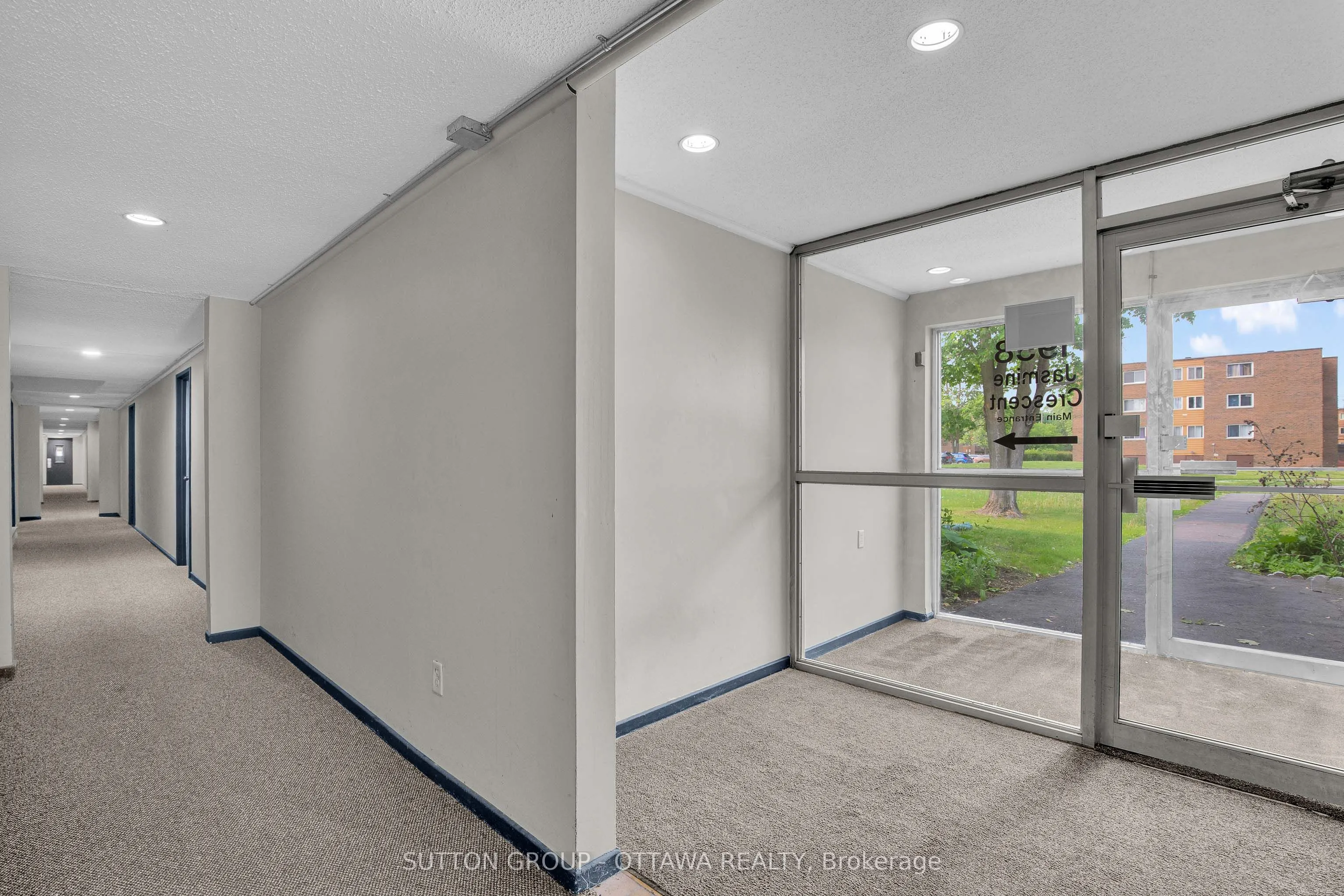 1958 Jasmine Crescent, #39J