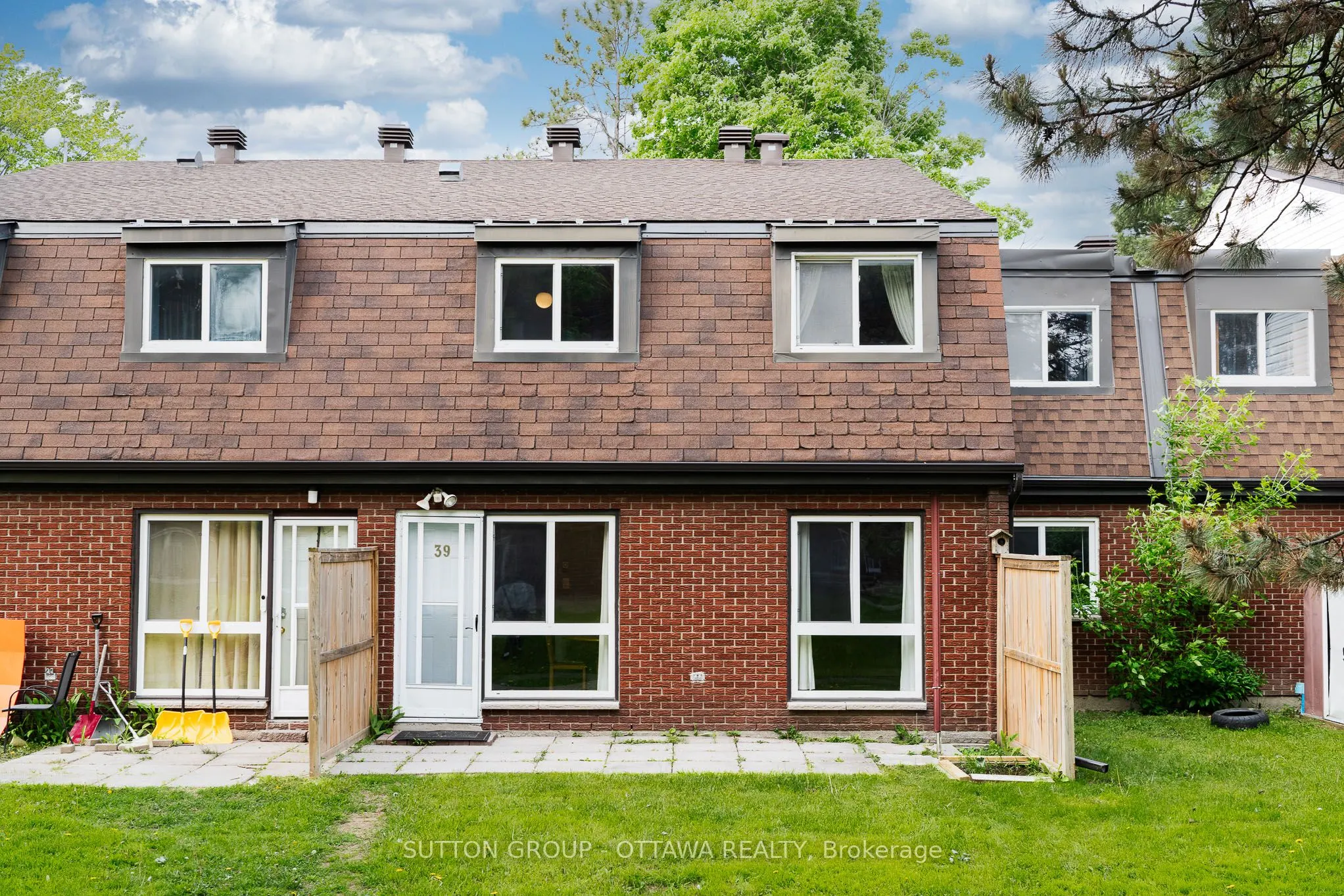 1958 Jasmine Crescent, #39J