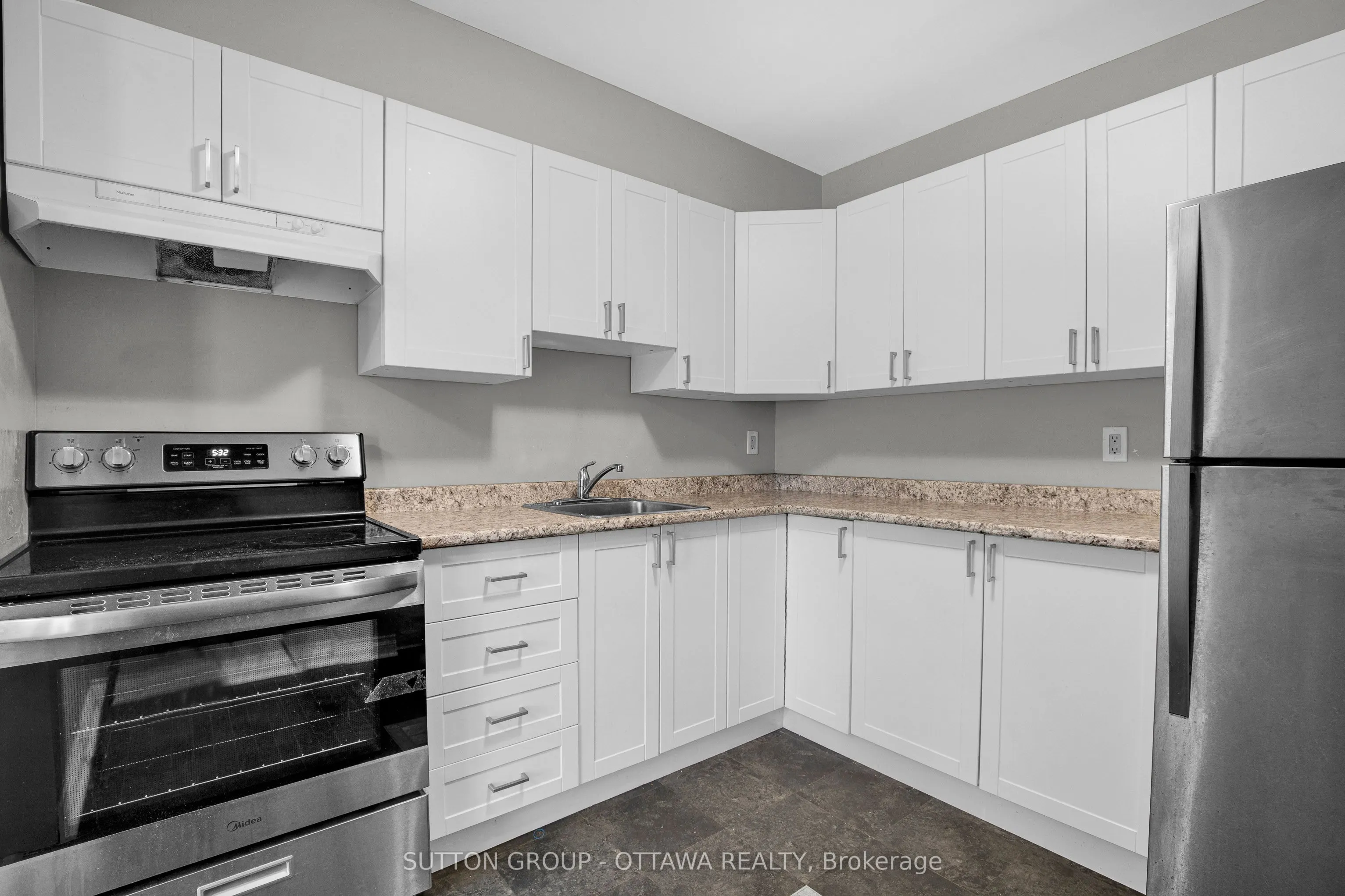 1958 Jasmine Crescent, #39J