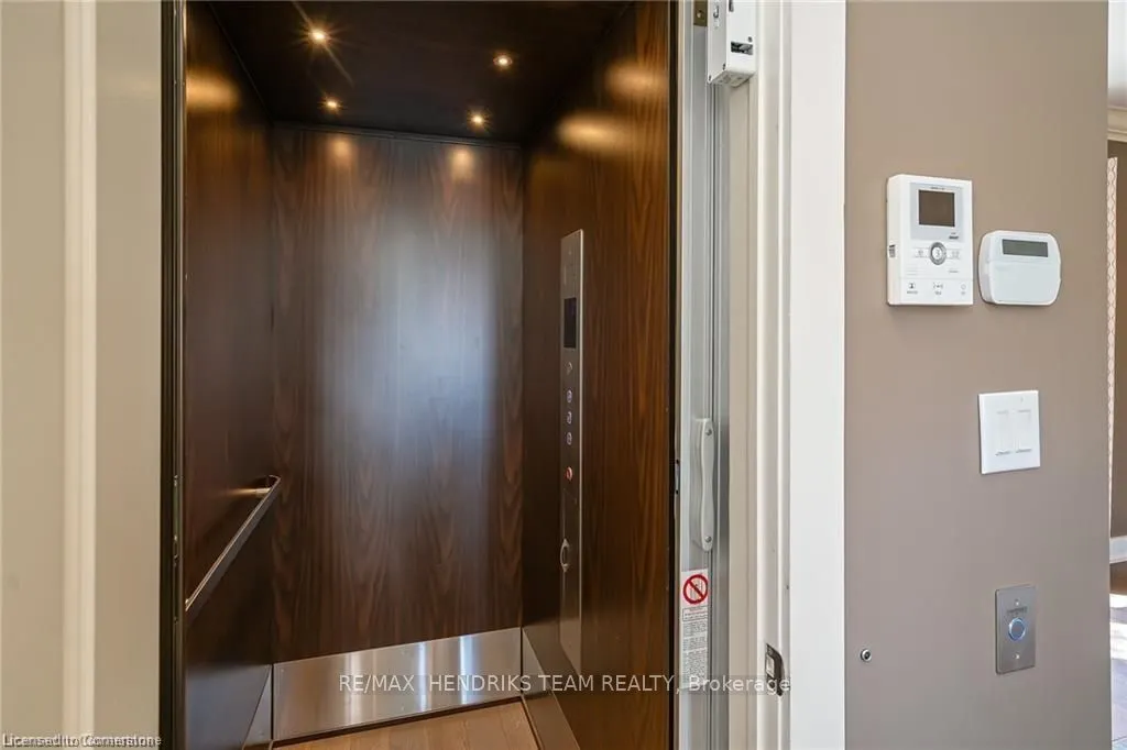 19 Lake Street, #20