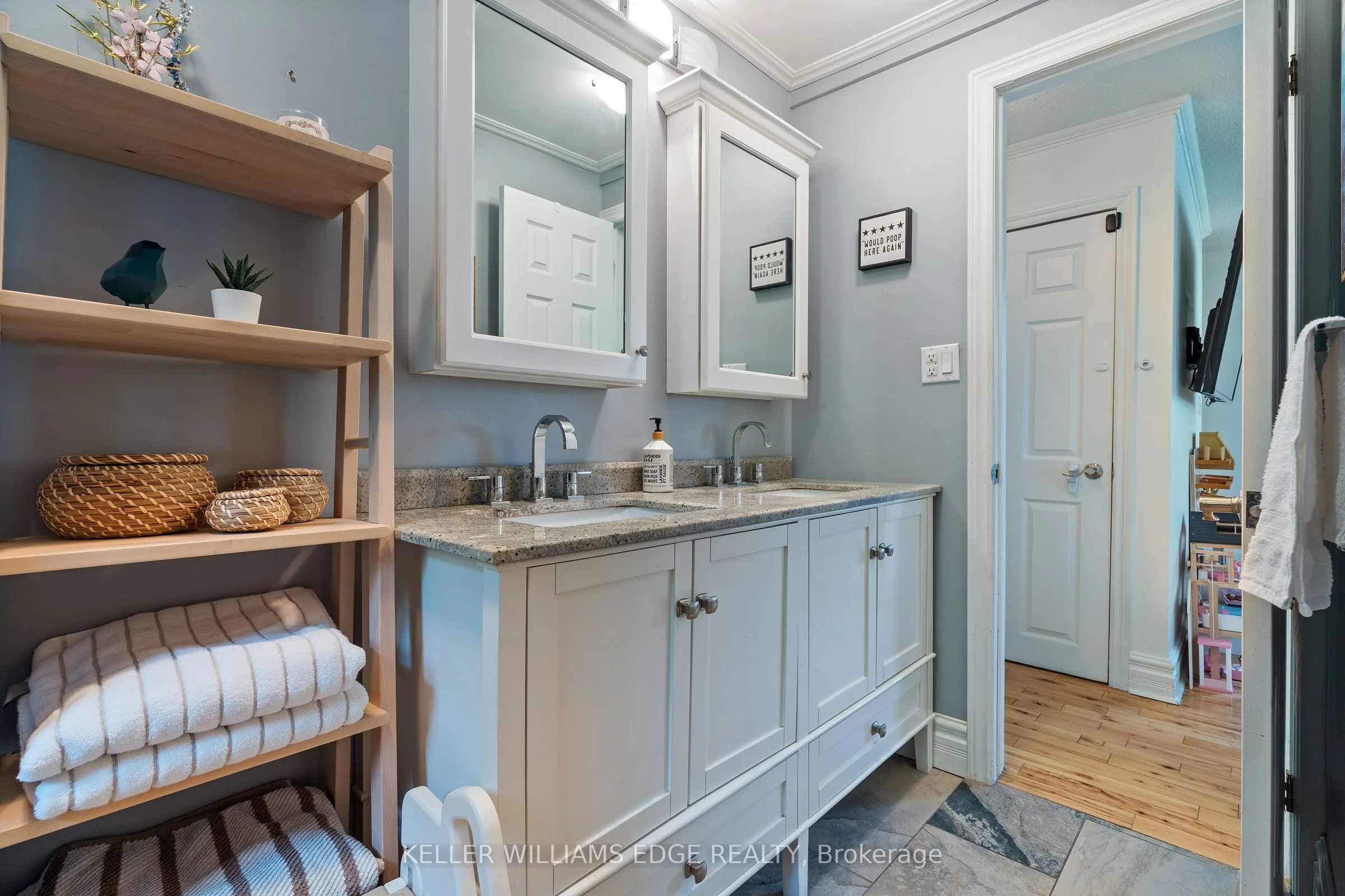 376 OLD GUELPH Road