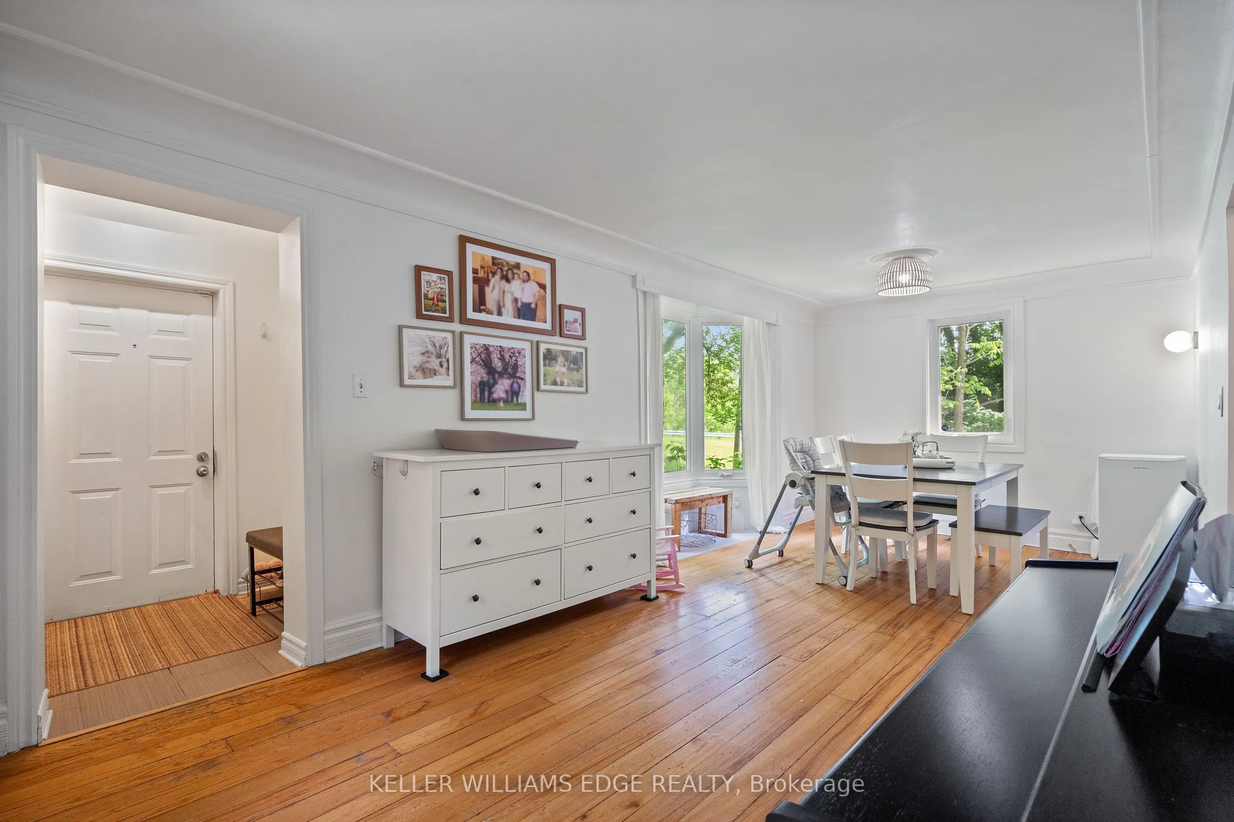 376 OLD GUELPH Road