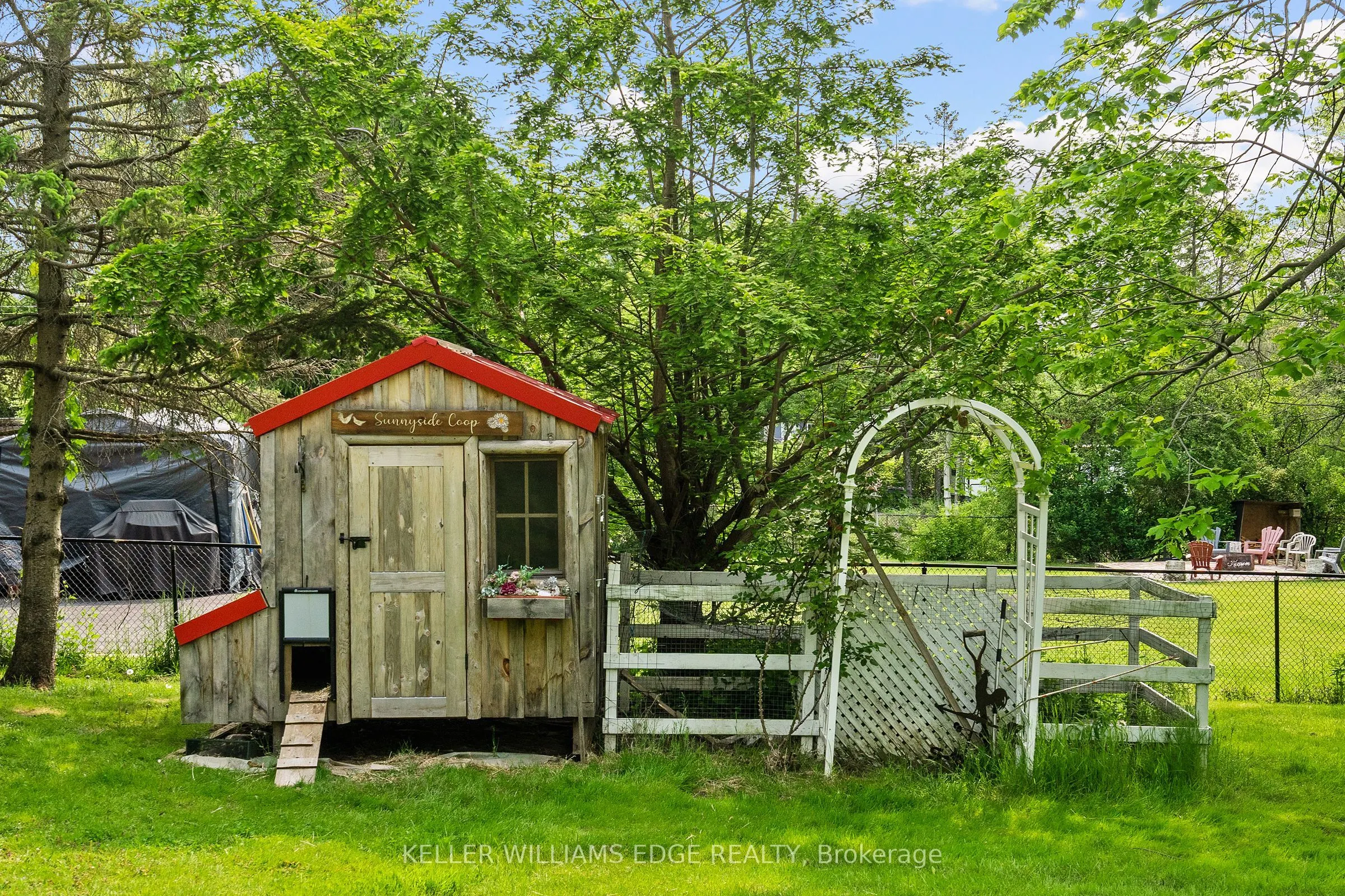 376 OLD GUELPH Road