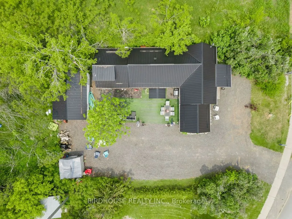 136 East Street N