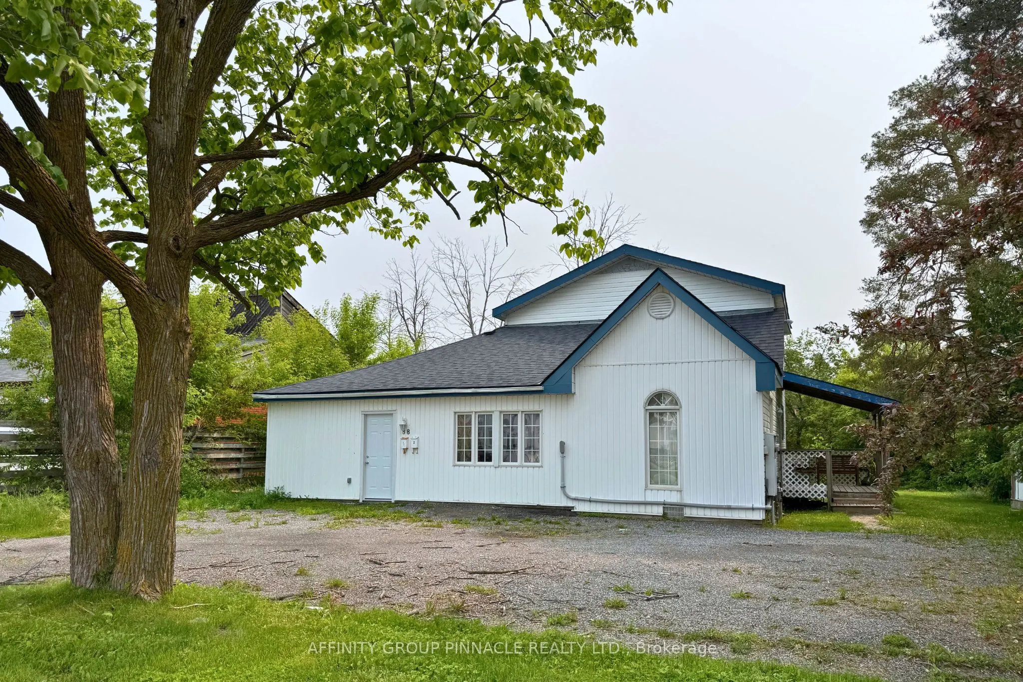 88 Albert Street S