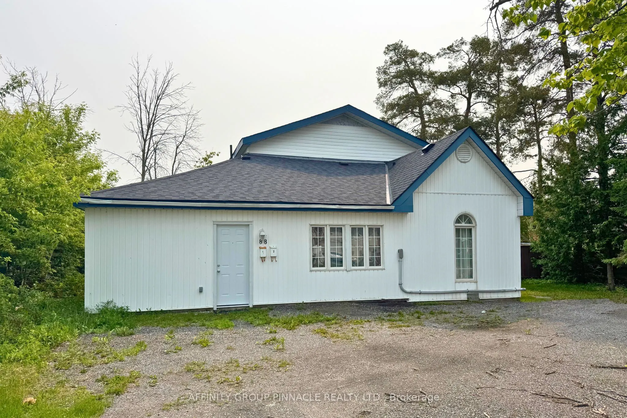 88 Albert Street S