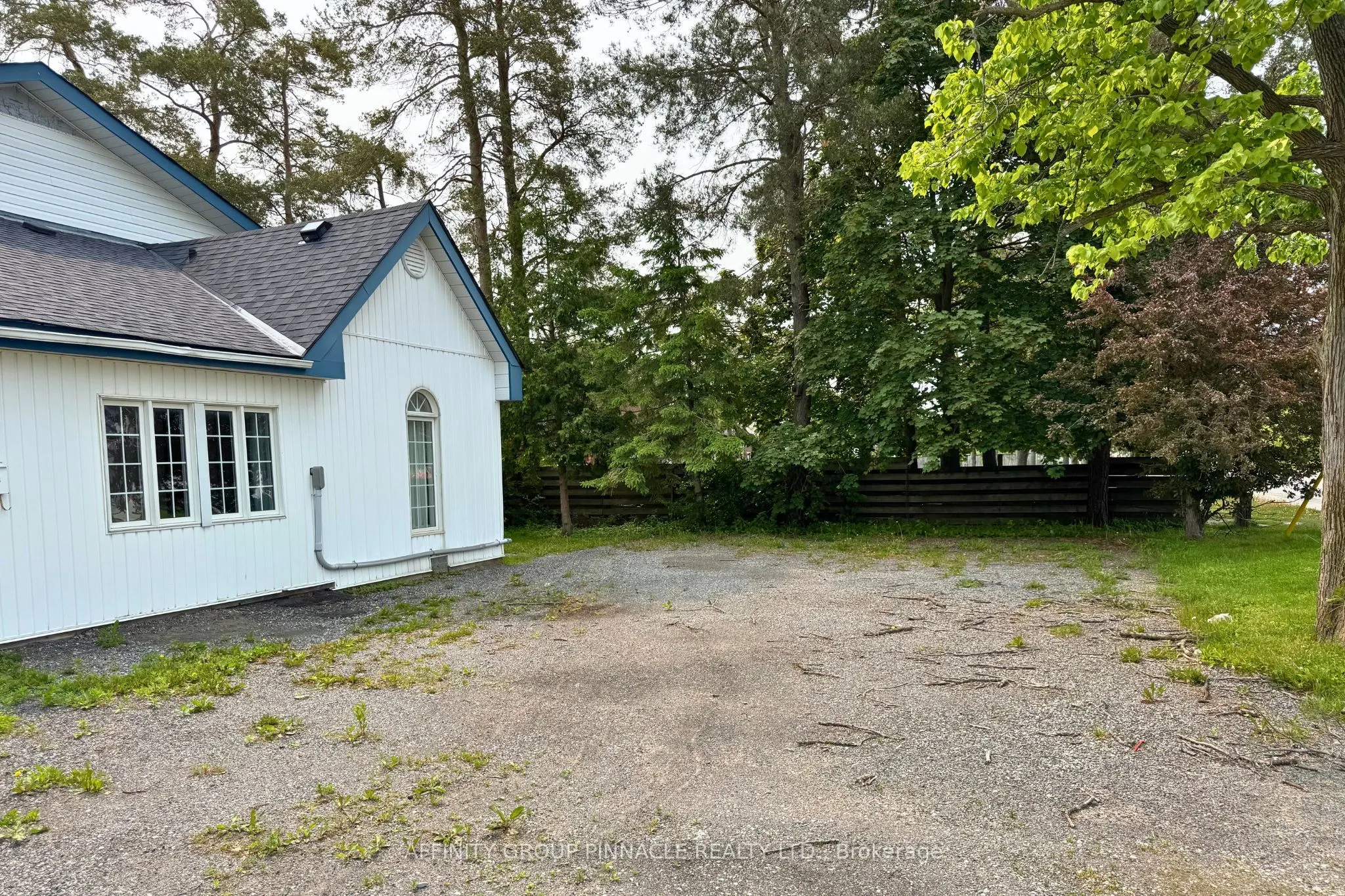 88 Albert Street S