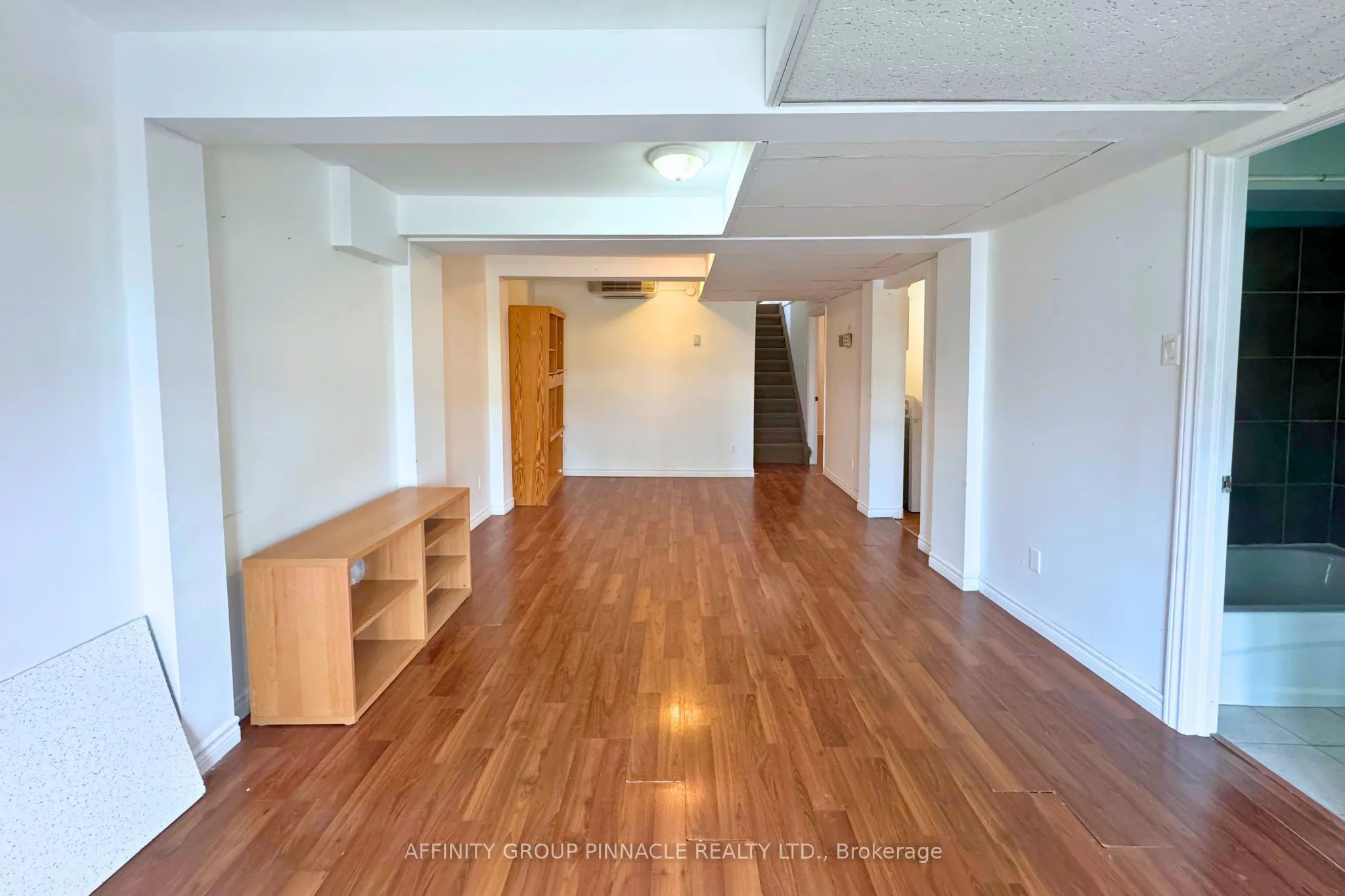 88 Albert Street S