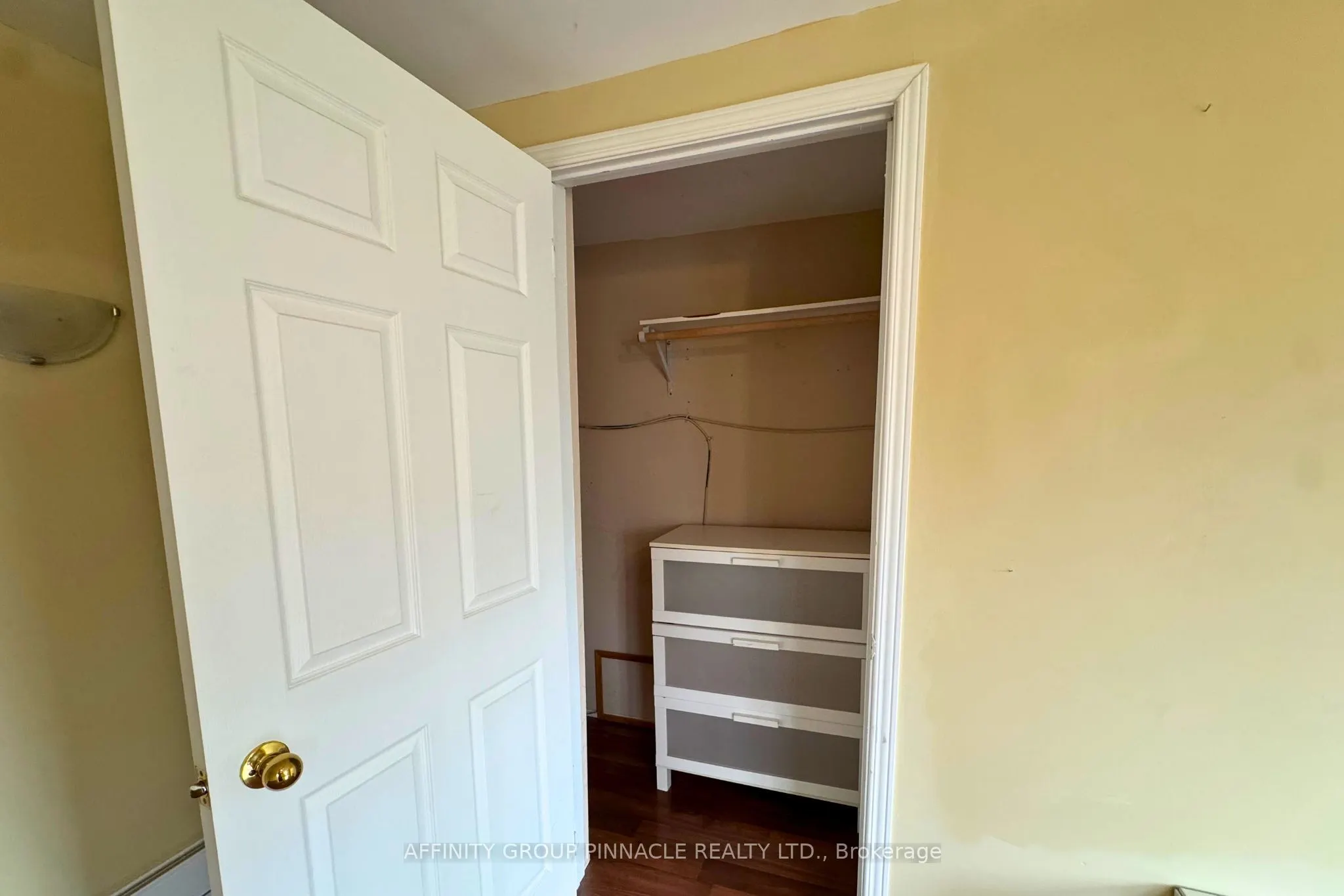 88 Albert Street S