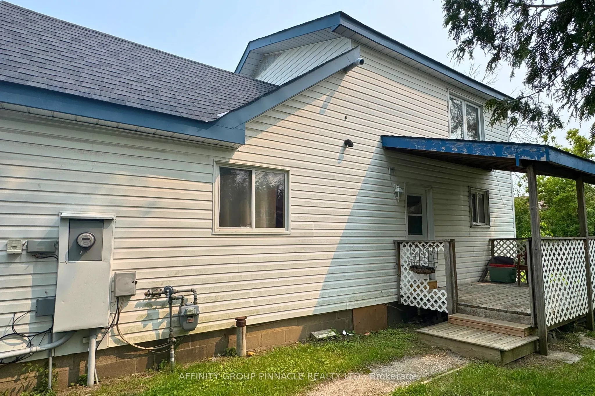 88 Albert Street S