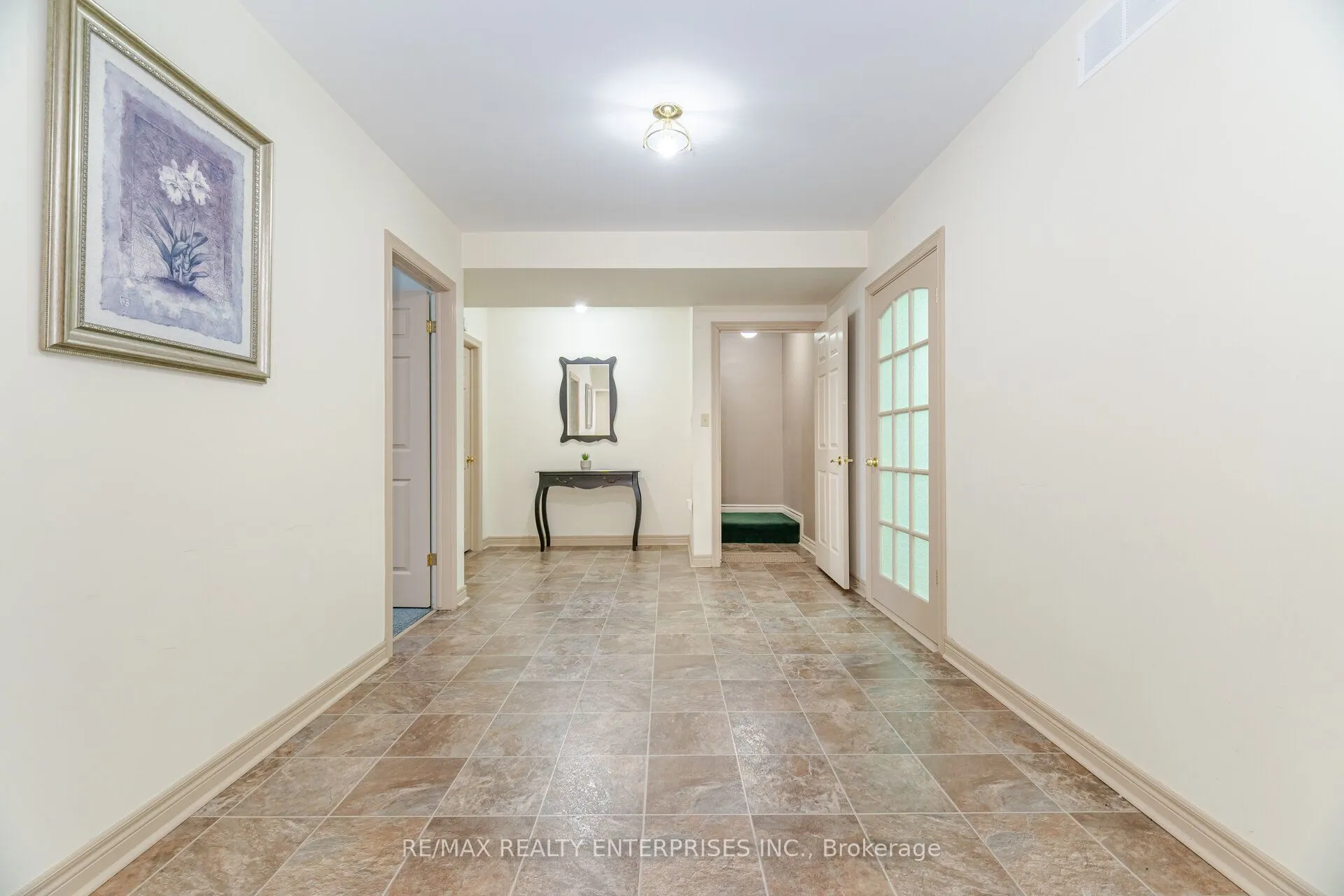 2 Stoney Brae Street