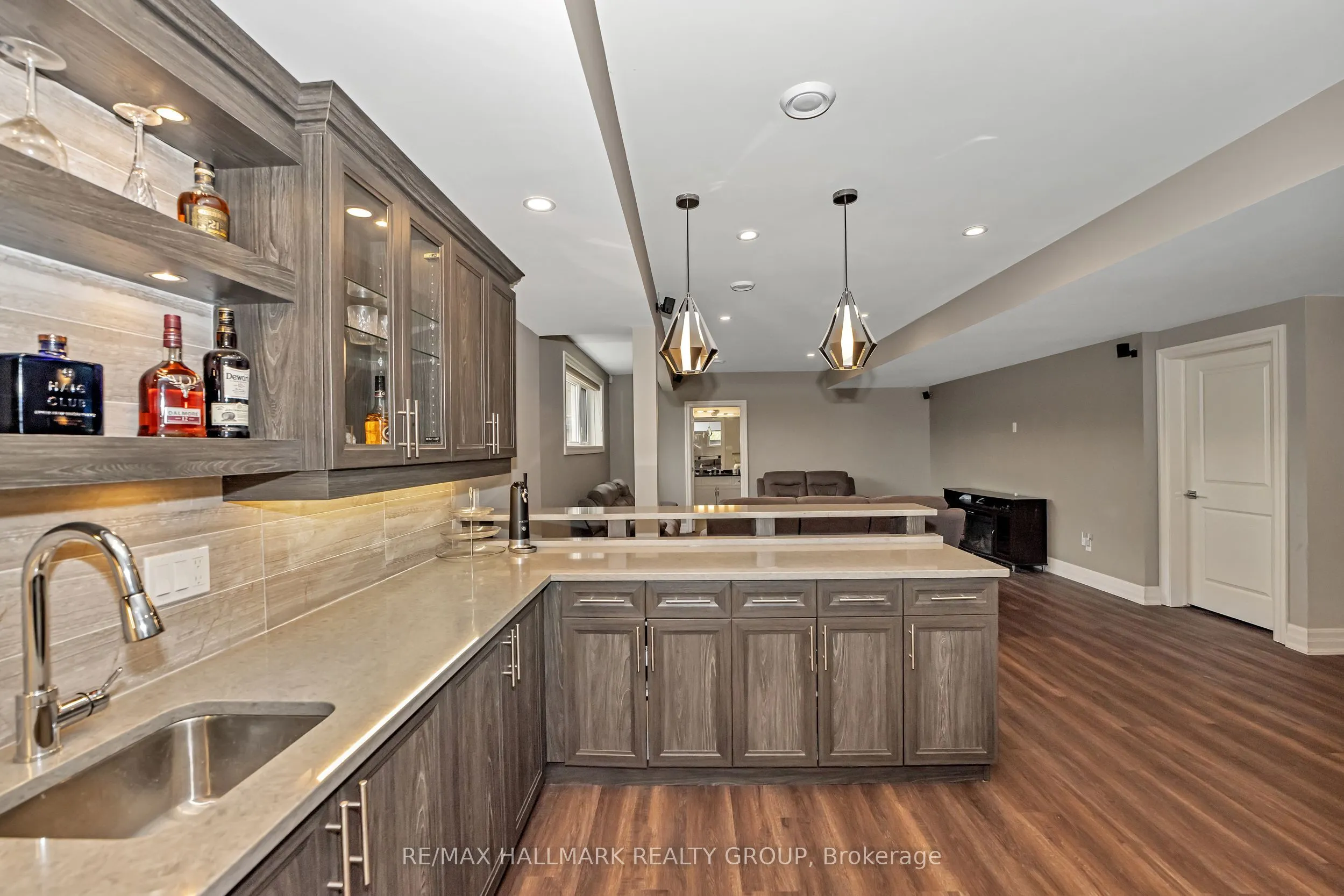 5813 Red Castle Ridge