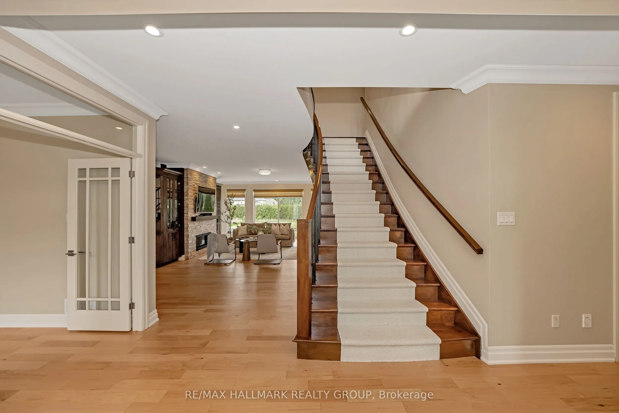 5813 Red Castle Ridge