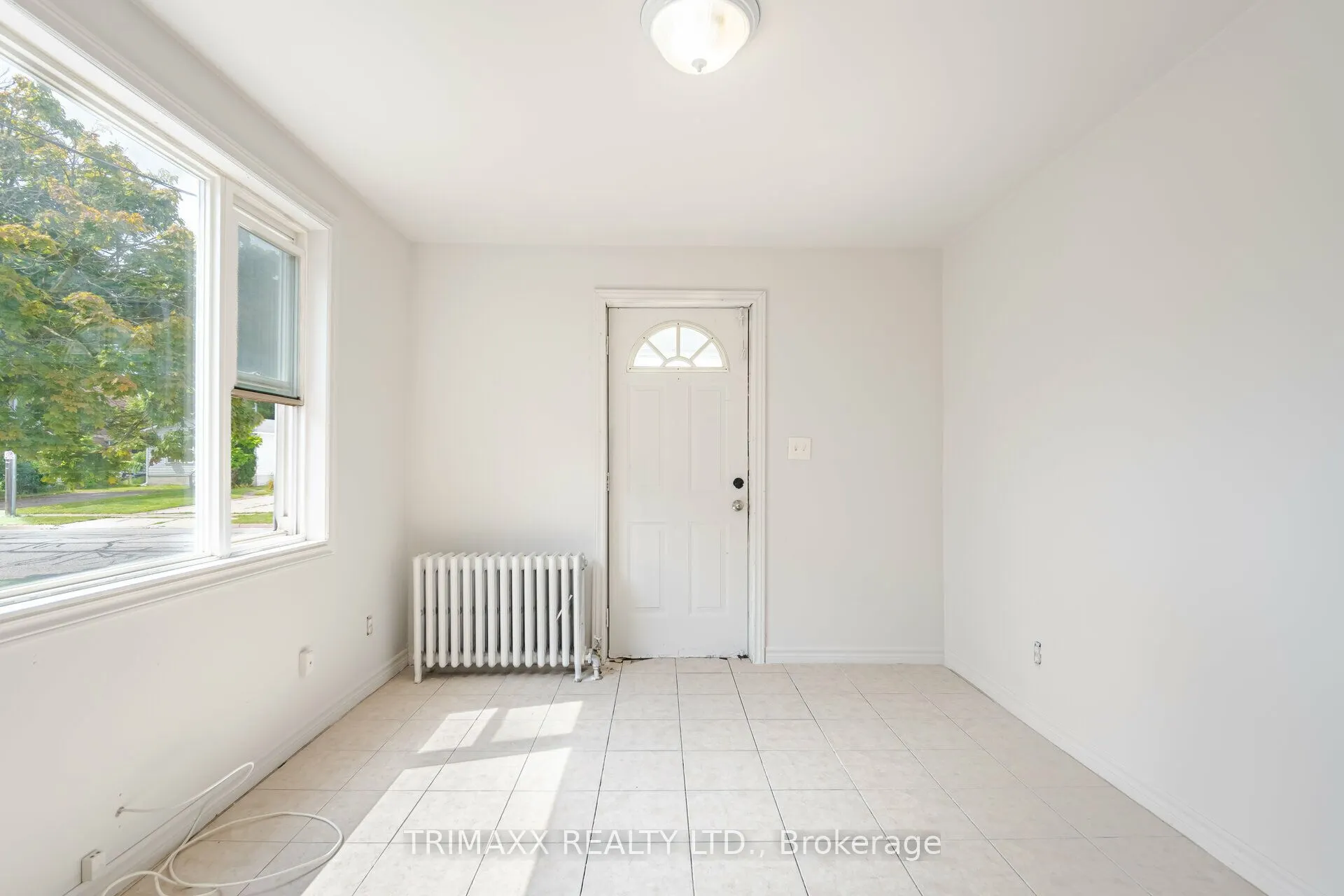 62 Pine Street N