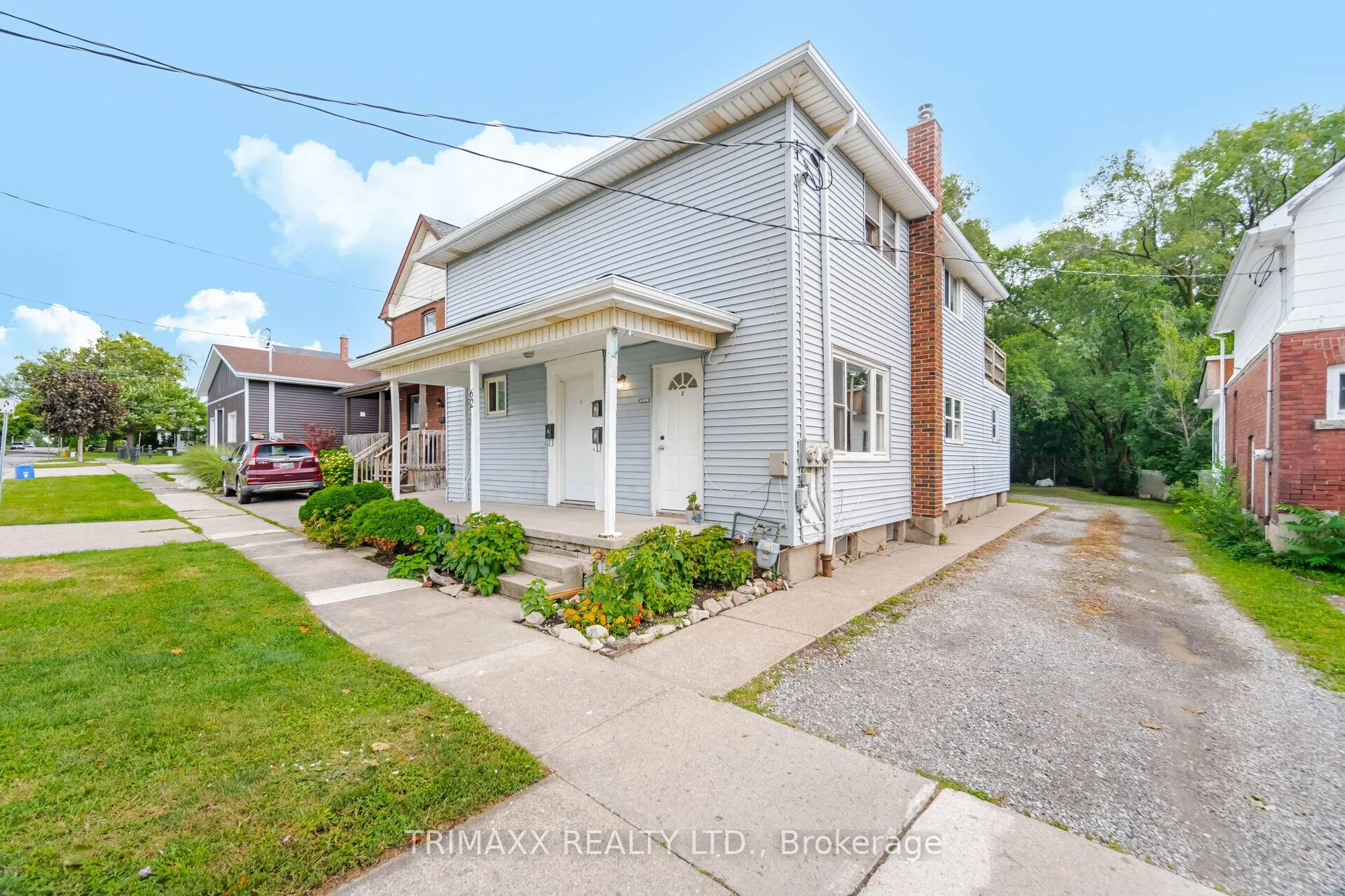 62 Pine Street N