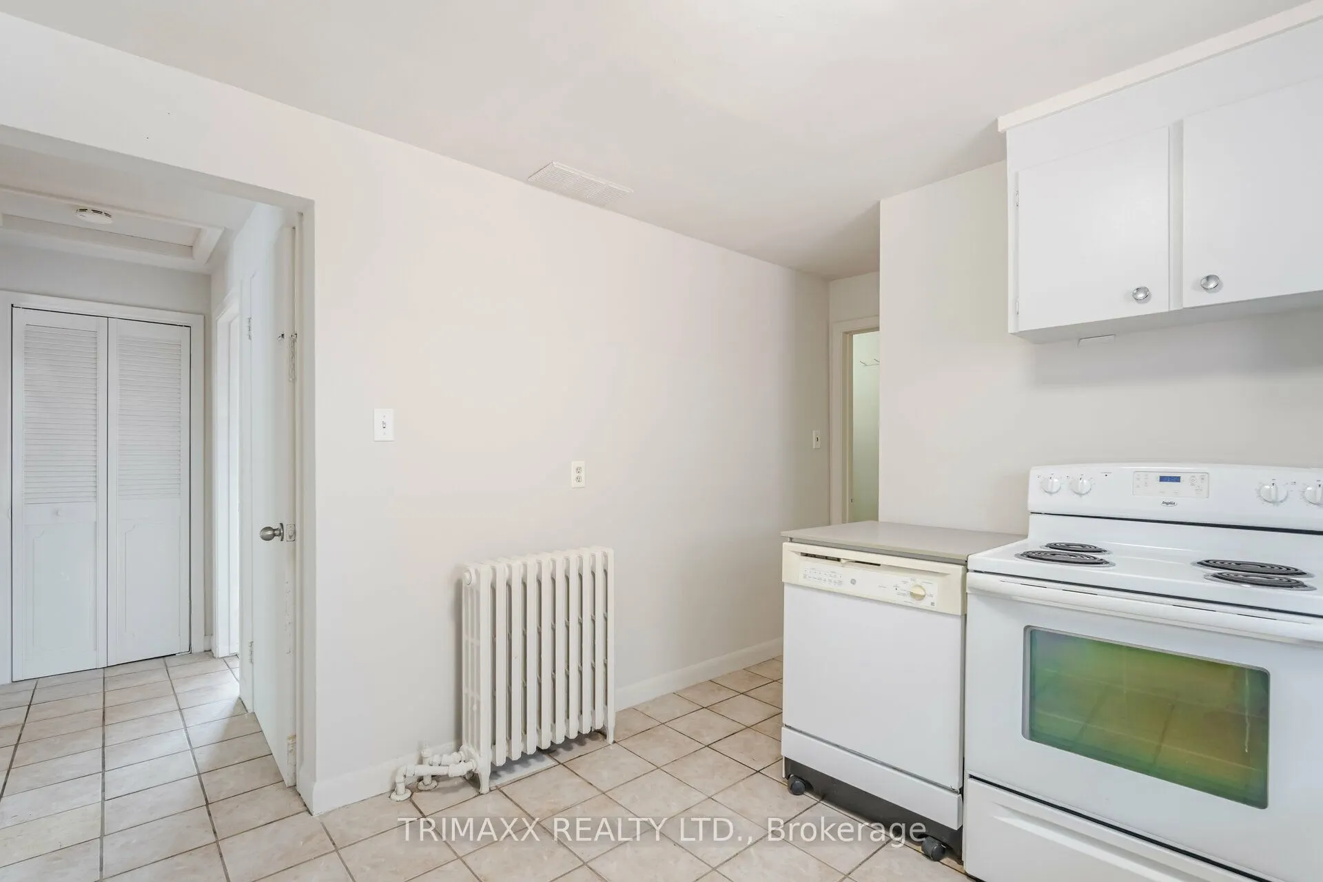 62 Pine Street N