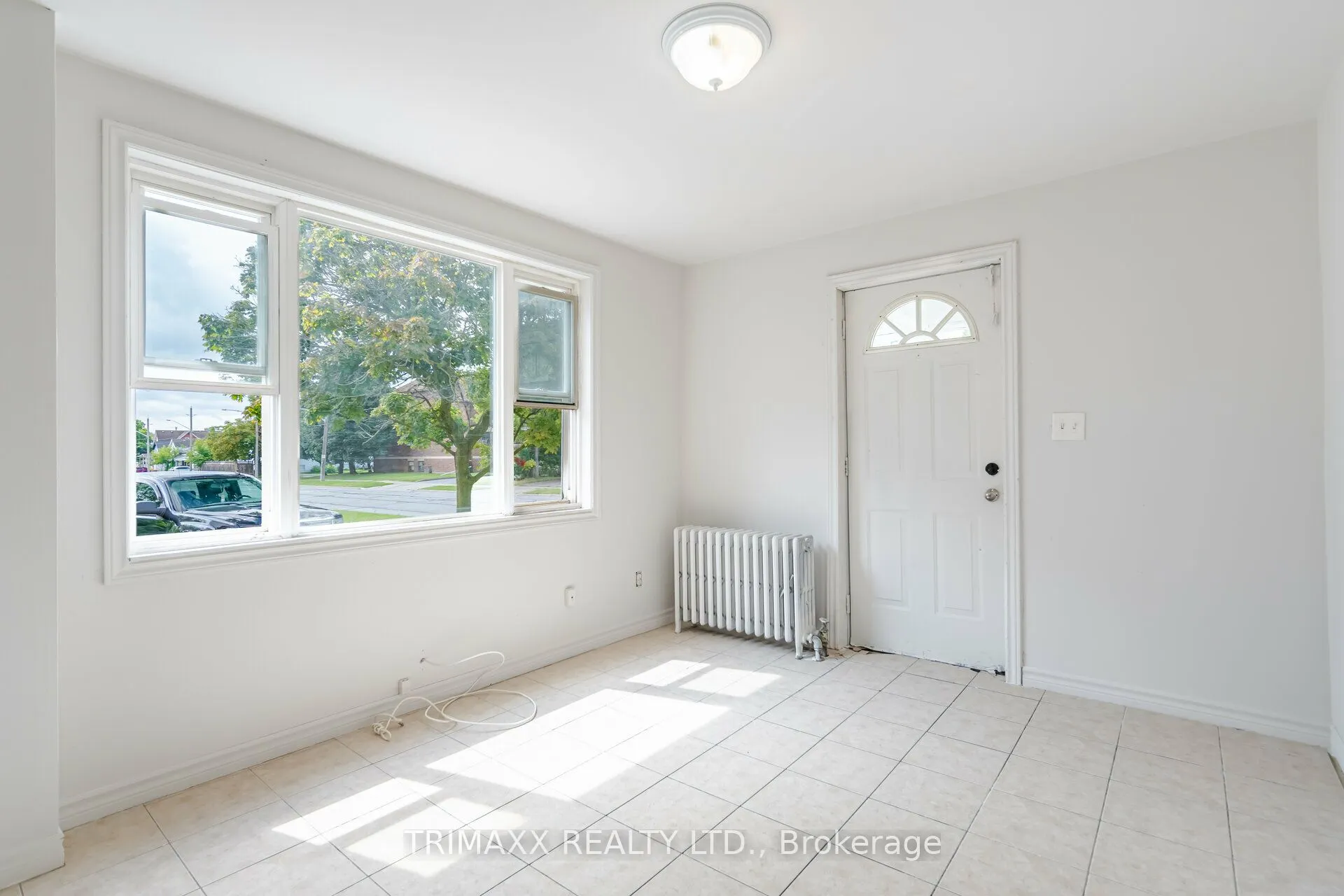 62 Pine Street N