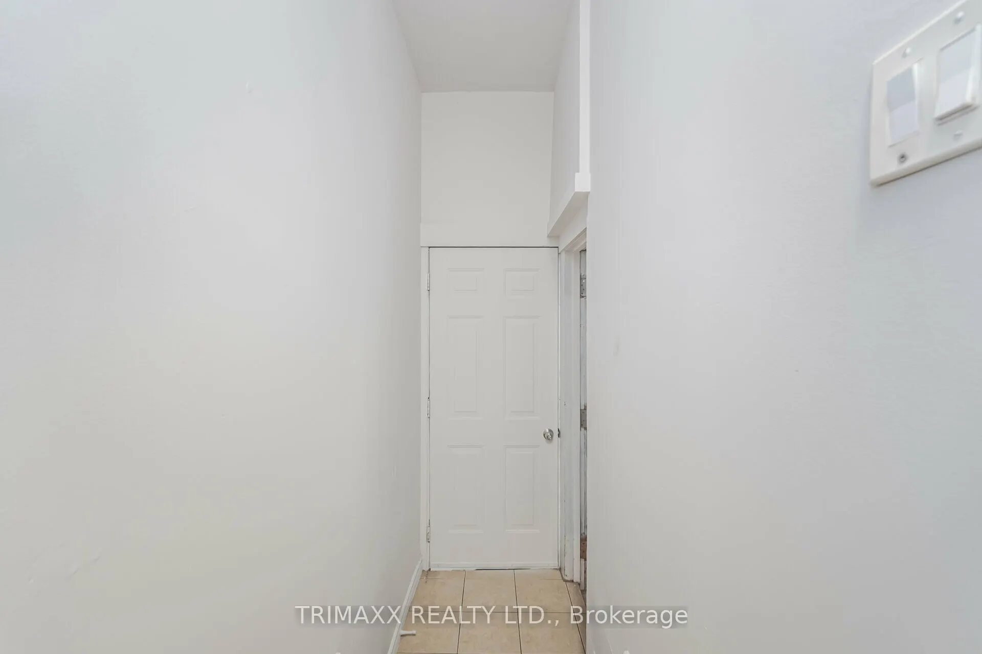 62 Pine Street N
