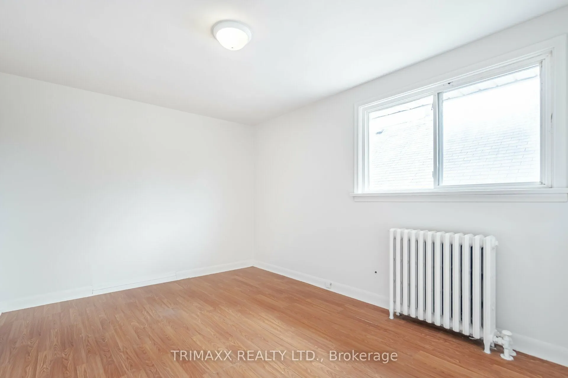 62 Pine Street N
