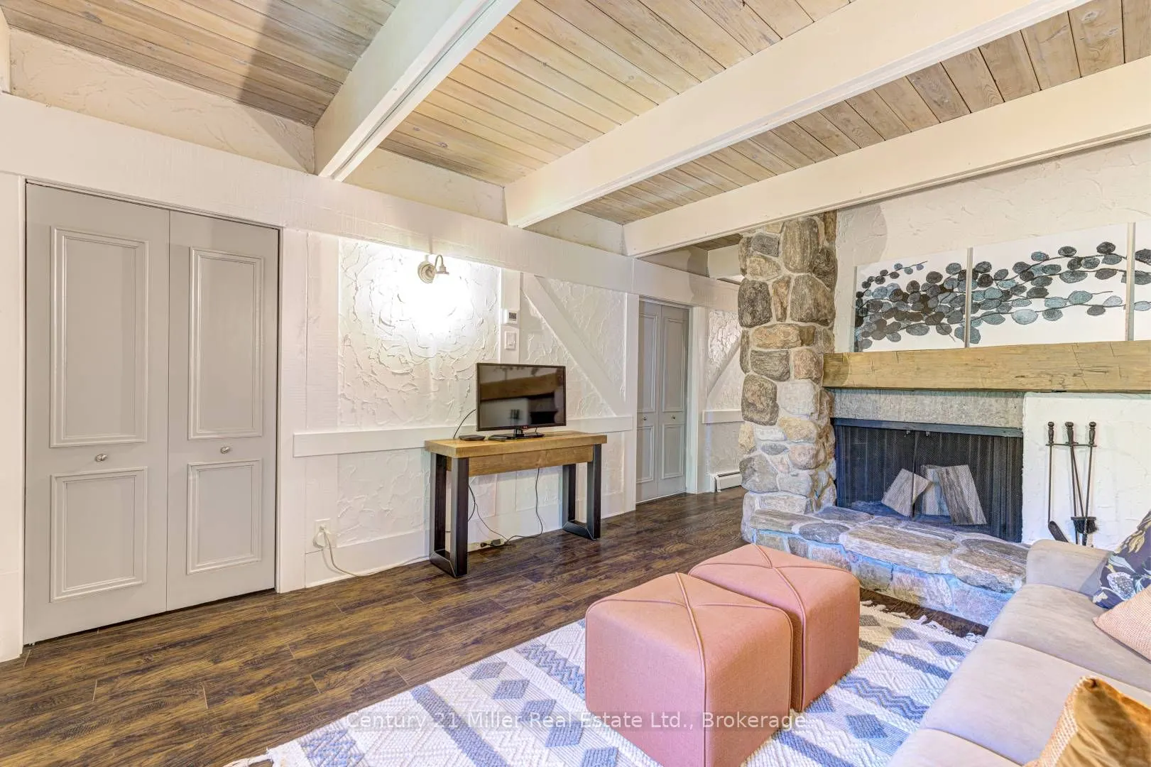 50 Greensview Drive