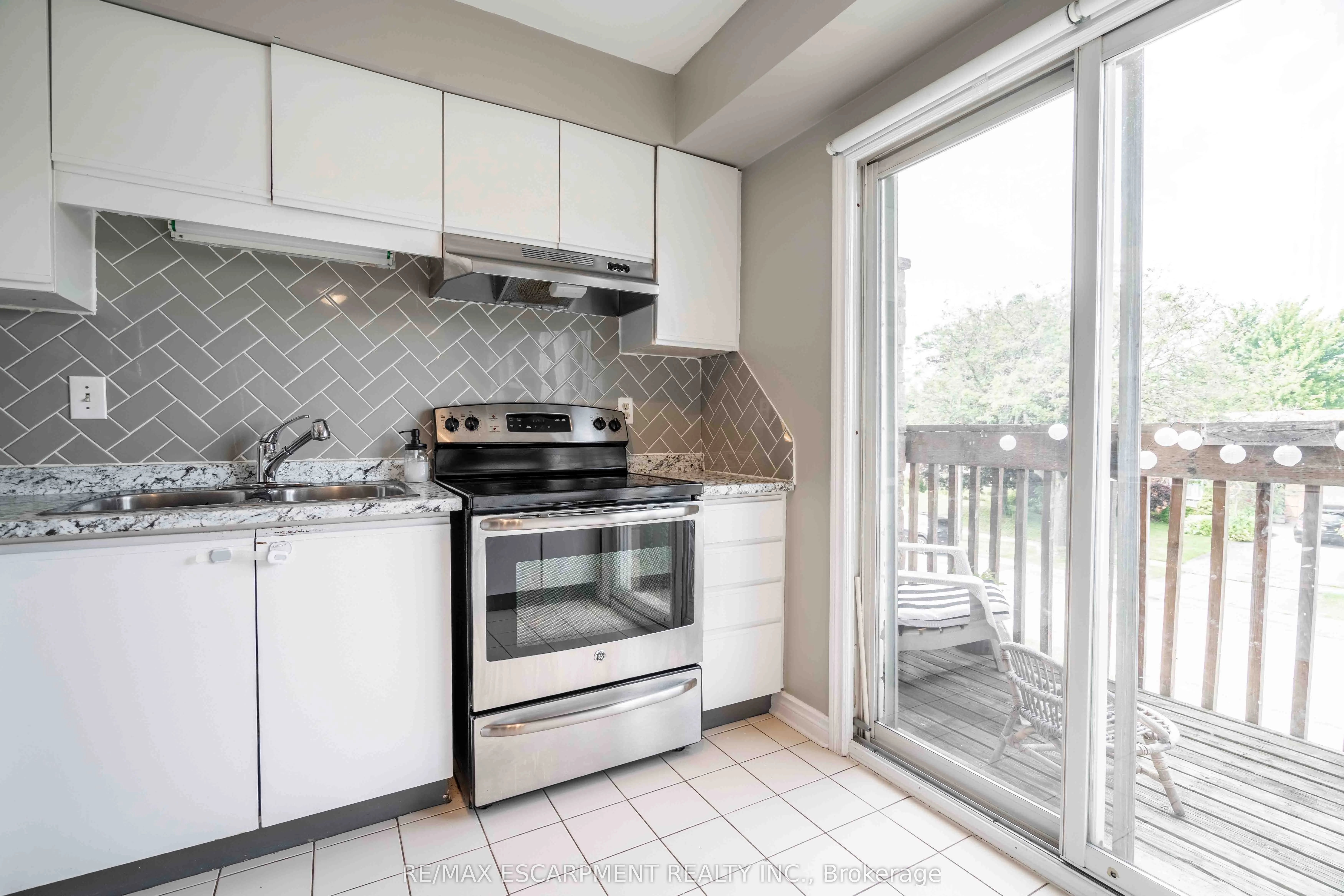 1155 Paramount Drive, #13