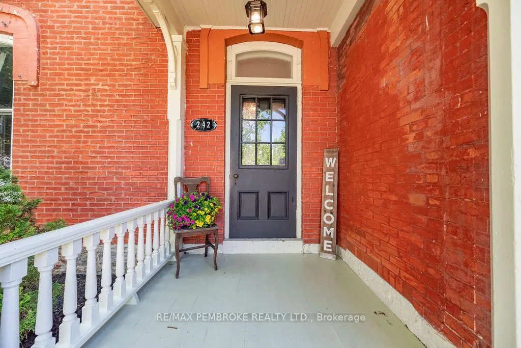 242 Supple Street