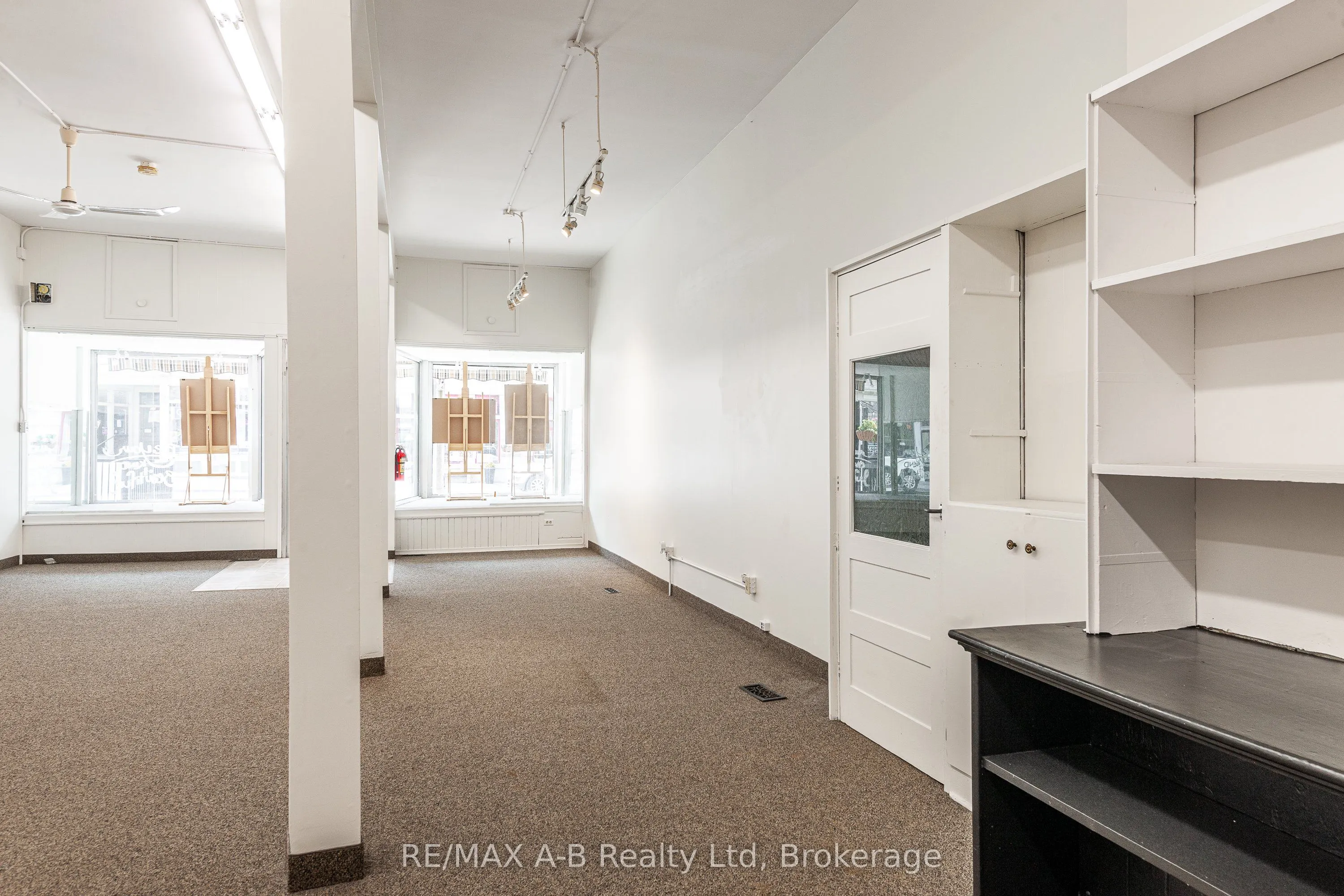 141-143 Queen Street E