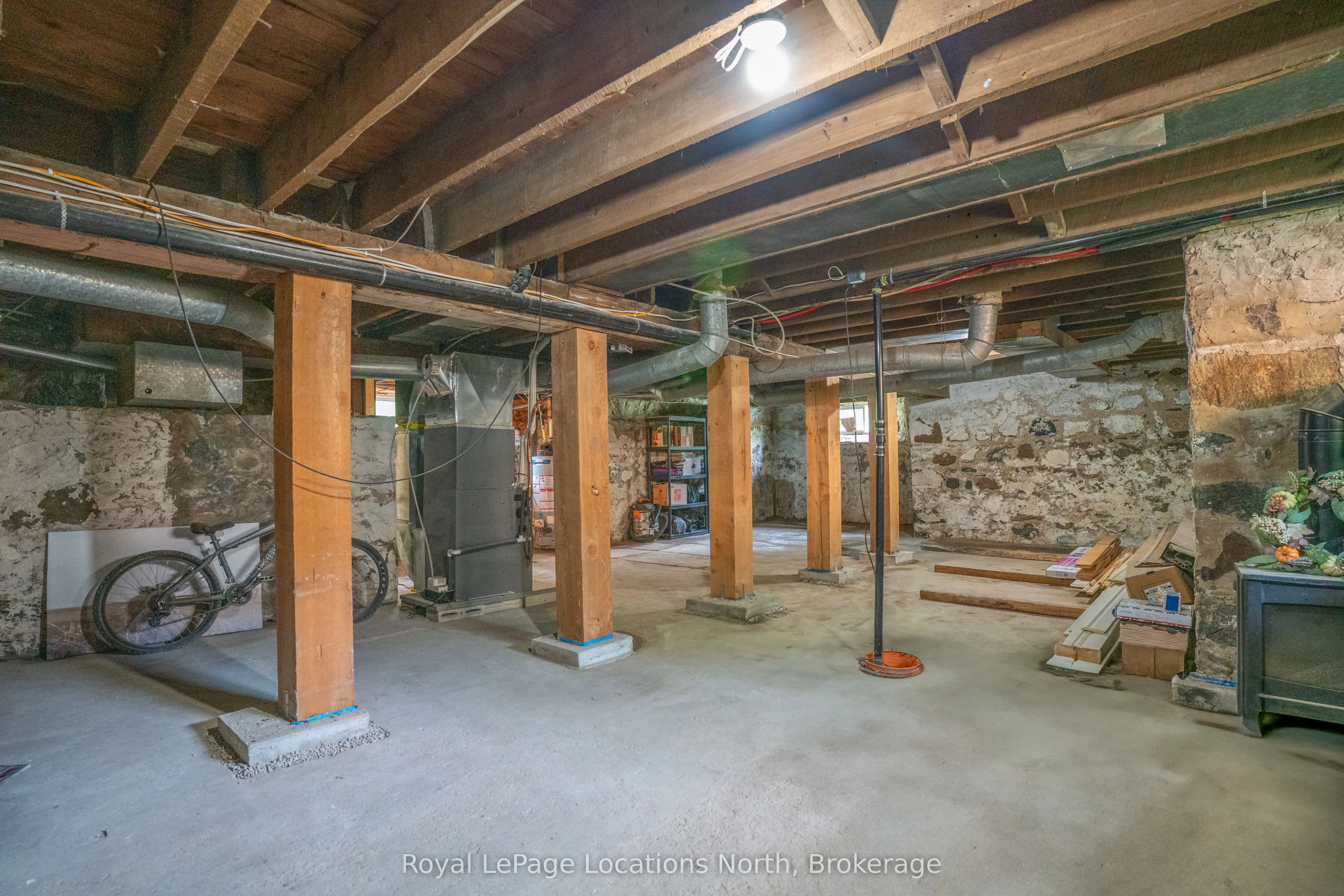 163 Trowbridge Street W