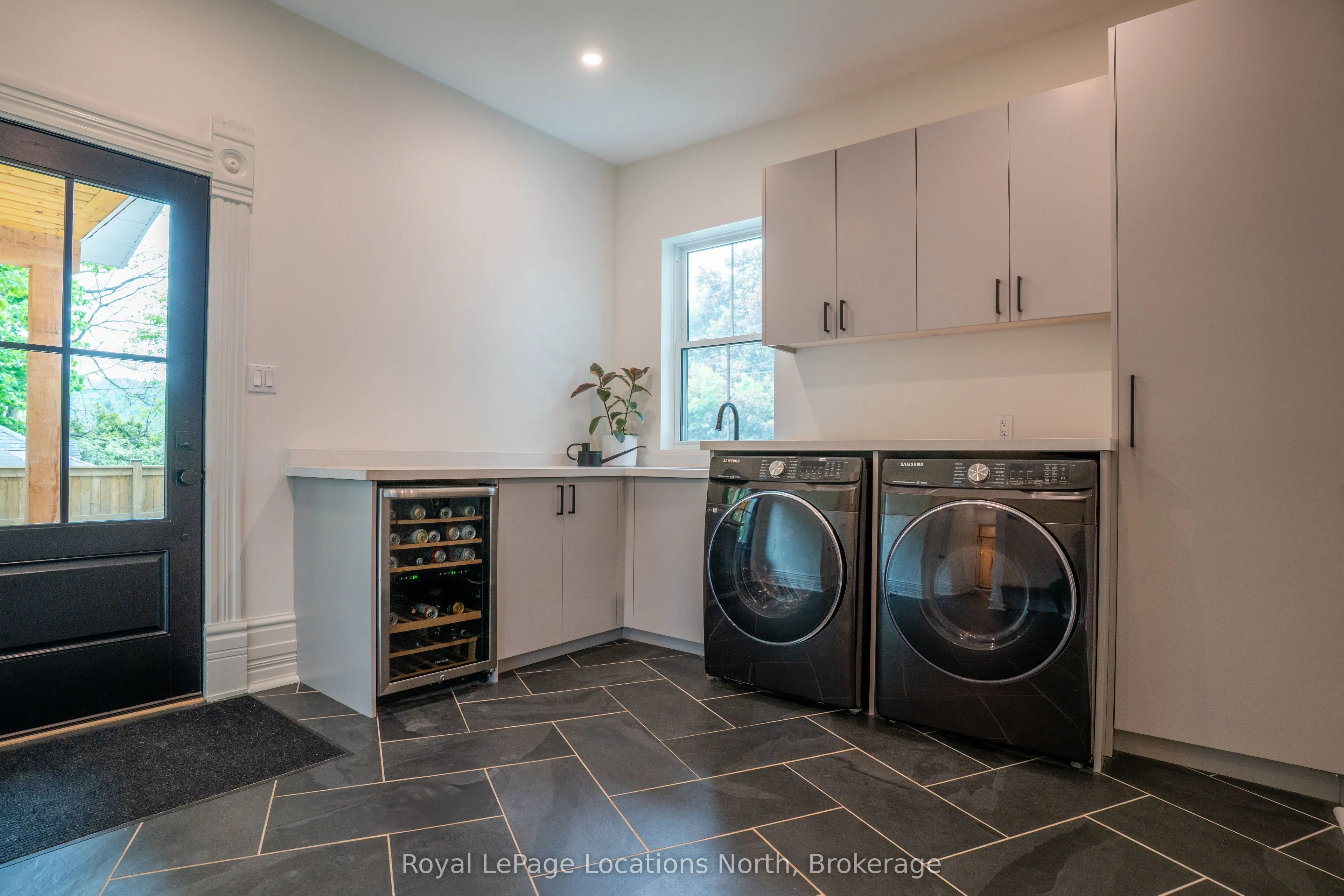 163 Trowbridge Street W