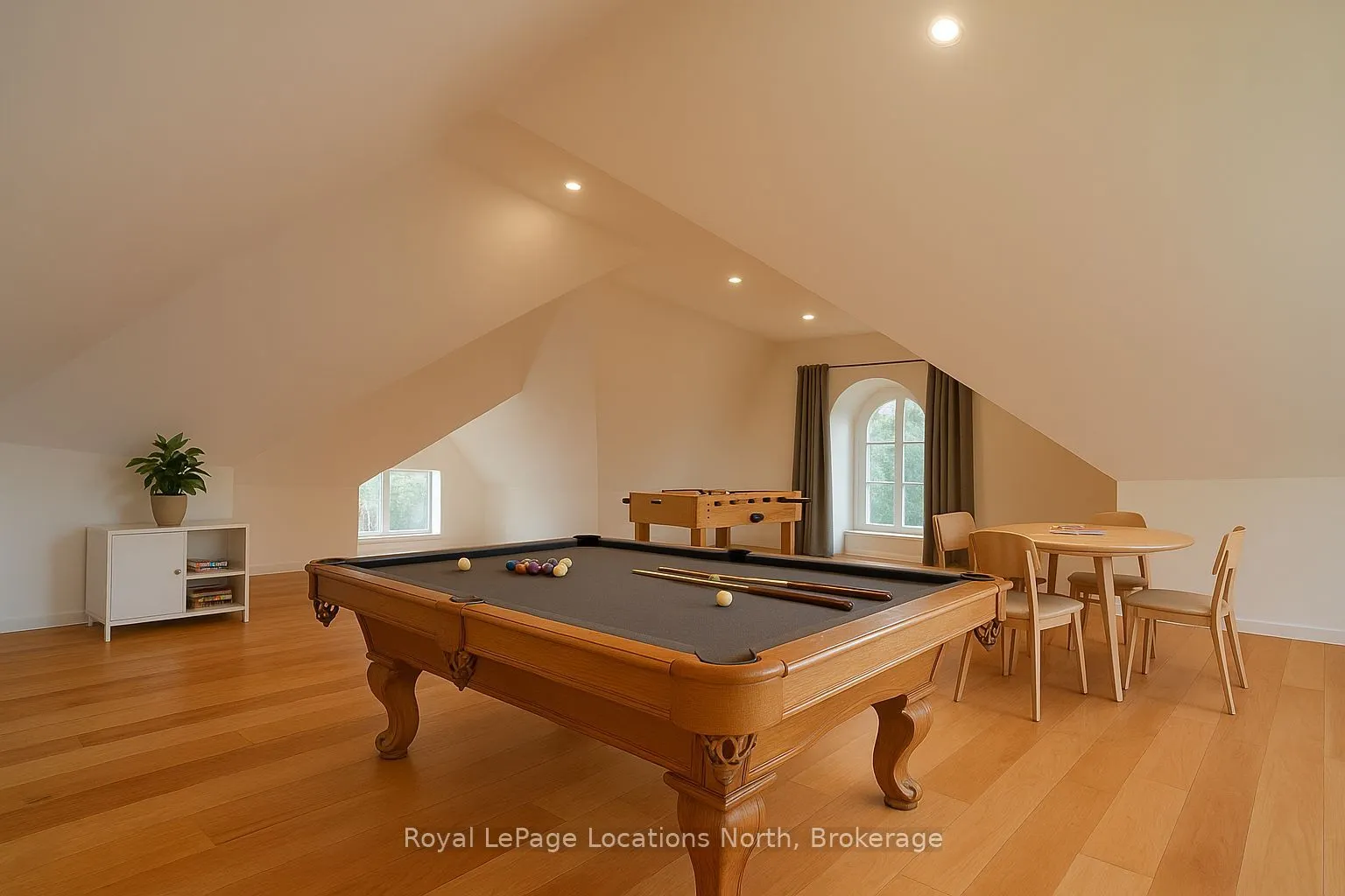 163 Trowbridge Street W