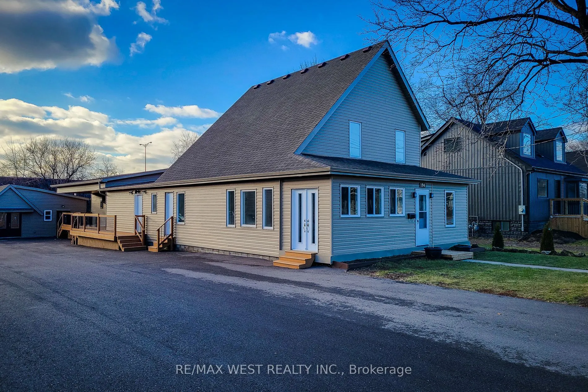 184 Beach Boulevard