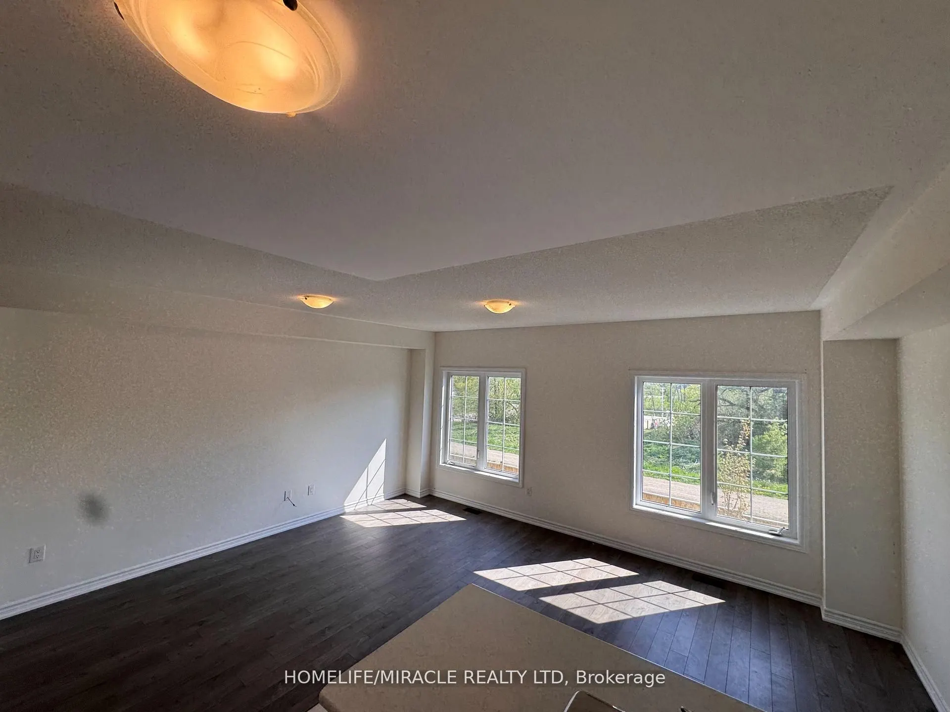 118 Winters Way