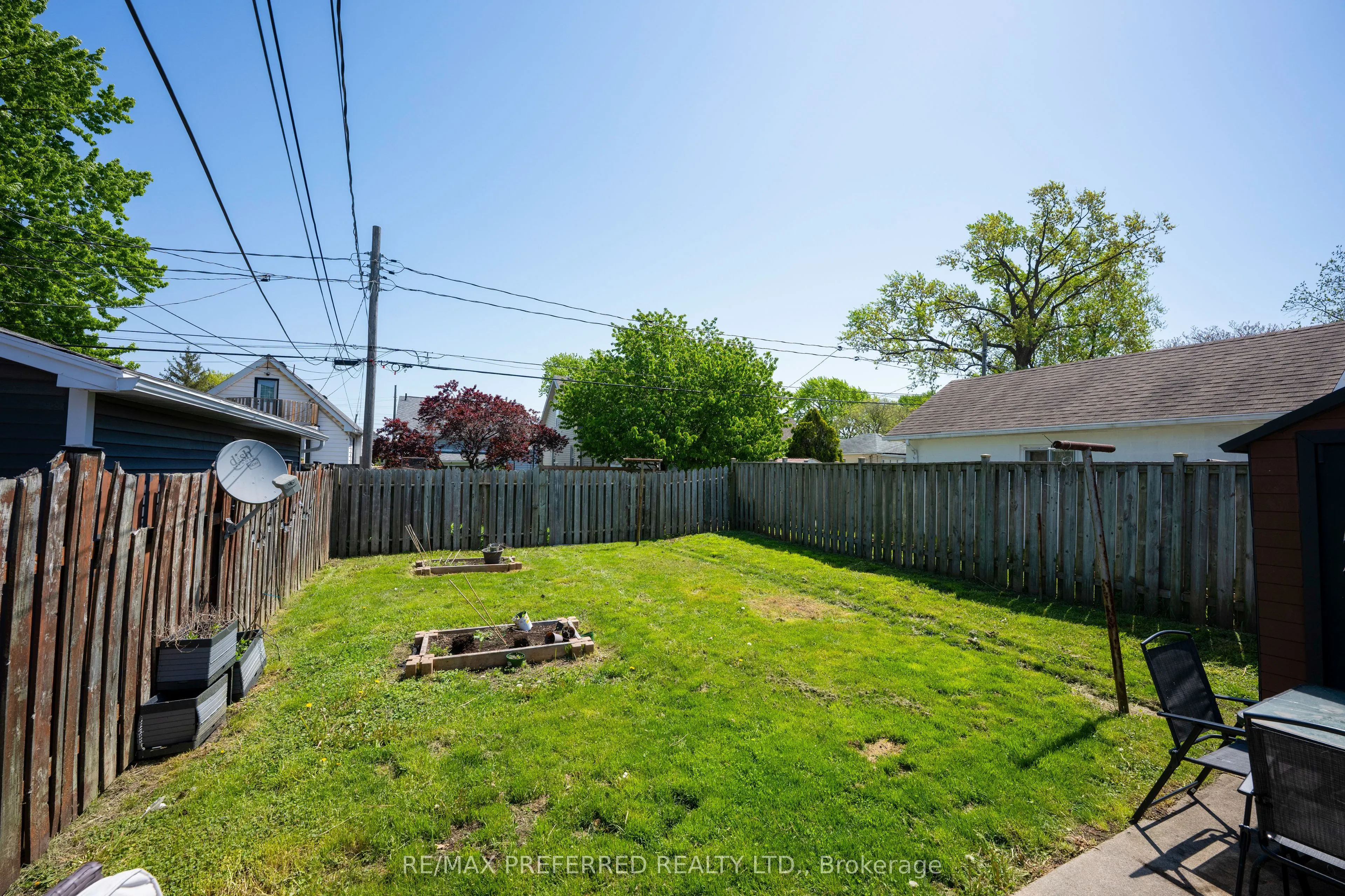 1072 Elm Avenue