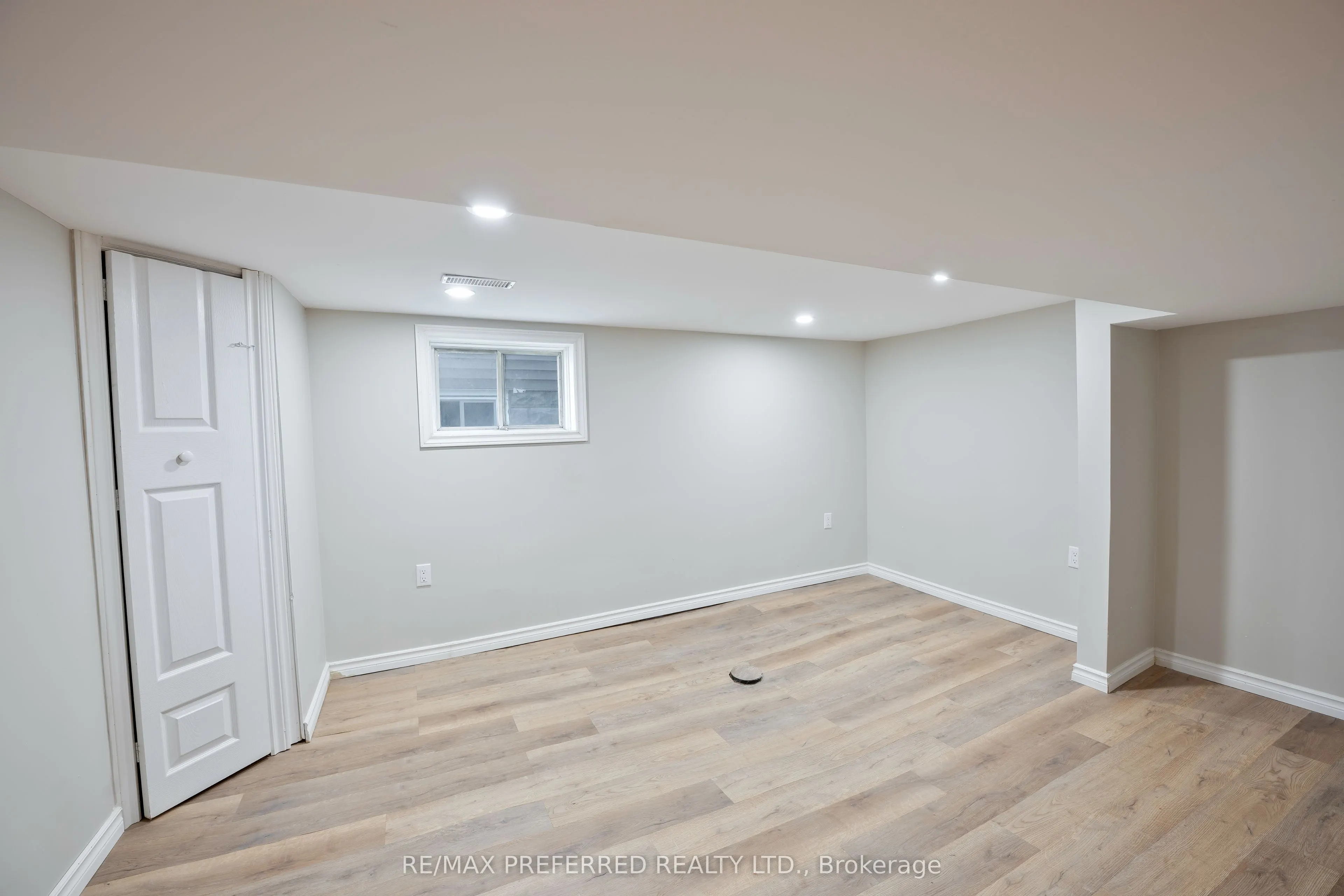 1072 Elm Avenue