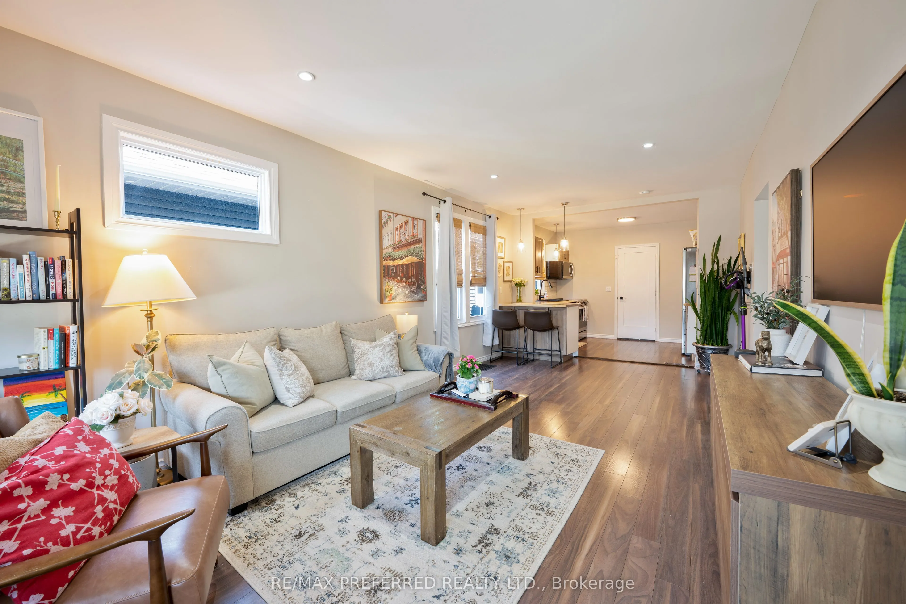 1072 Elm Avenue