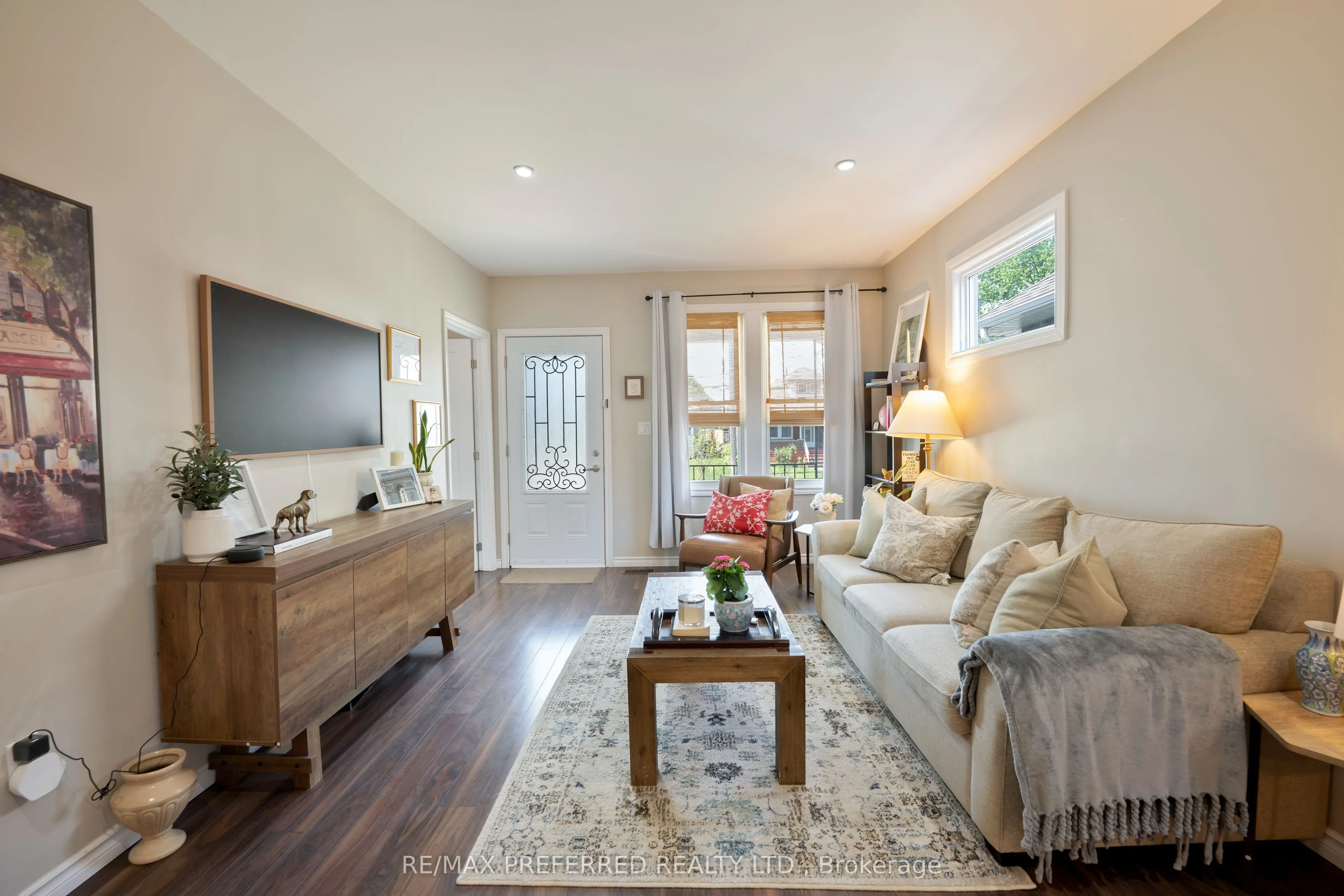 1072 Elm Avenue