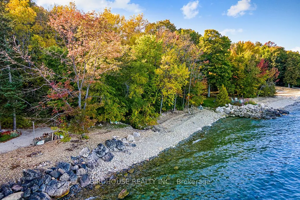 504871 Grey Road 1