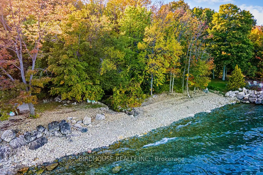 504871 Grey Road 1