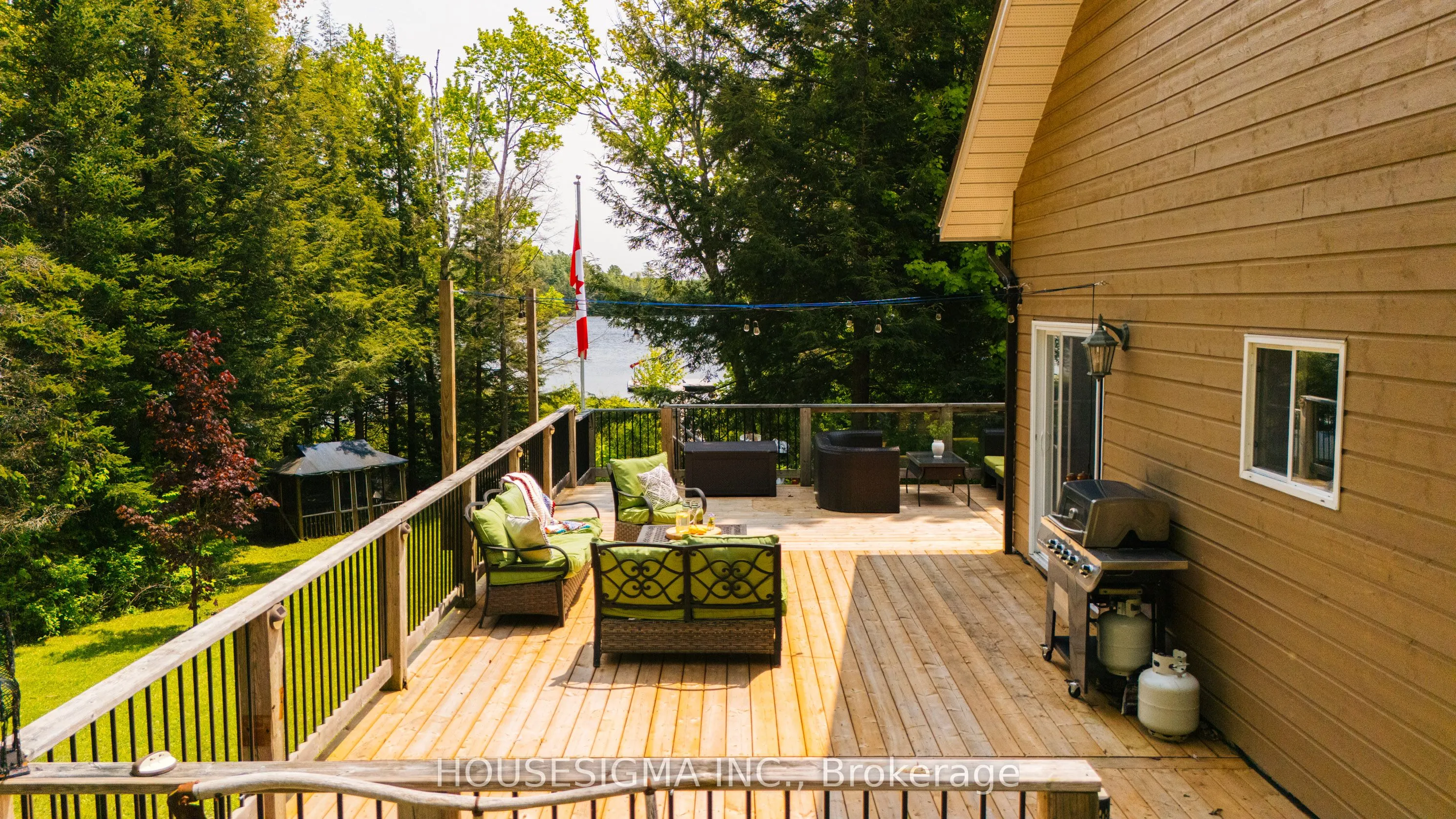 1208 Minnow Drive