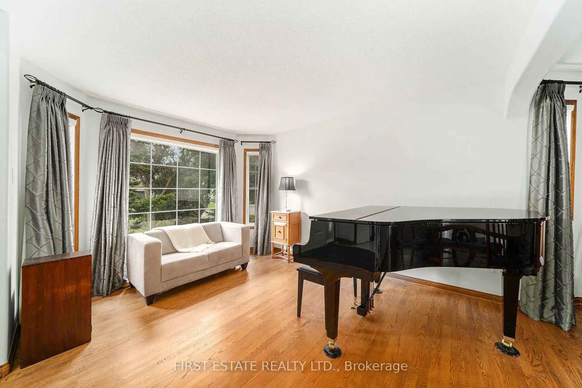 3798 Marble Canyon Crescent