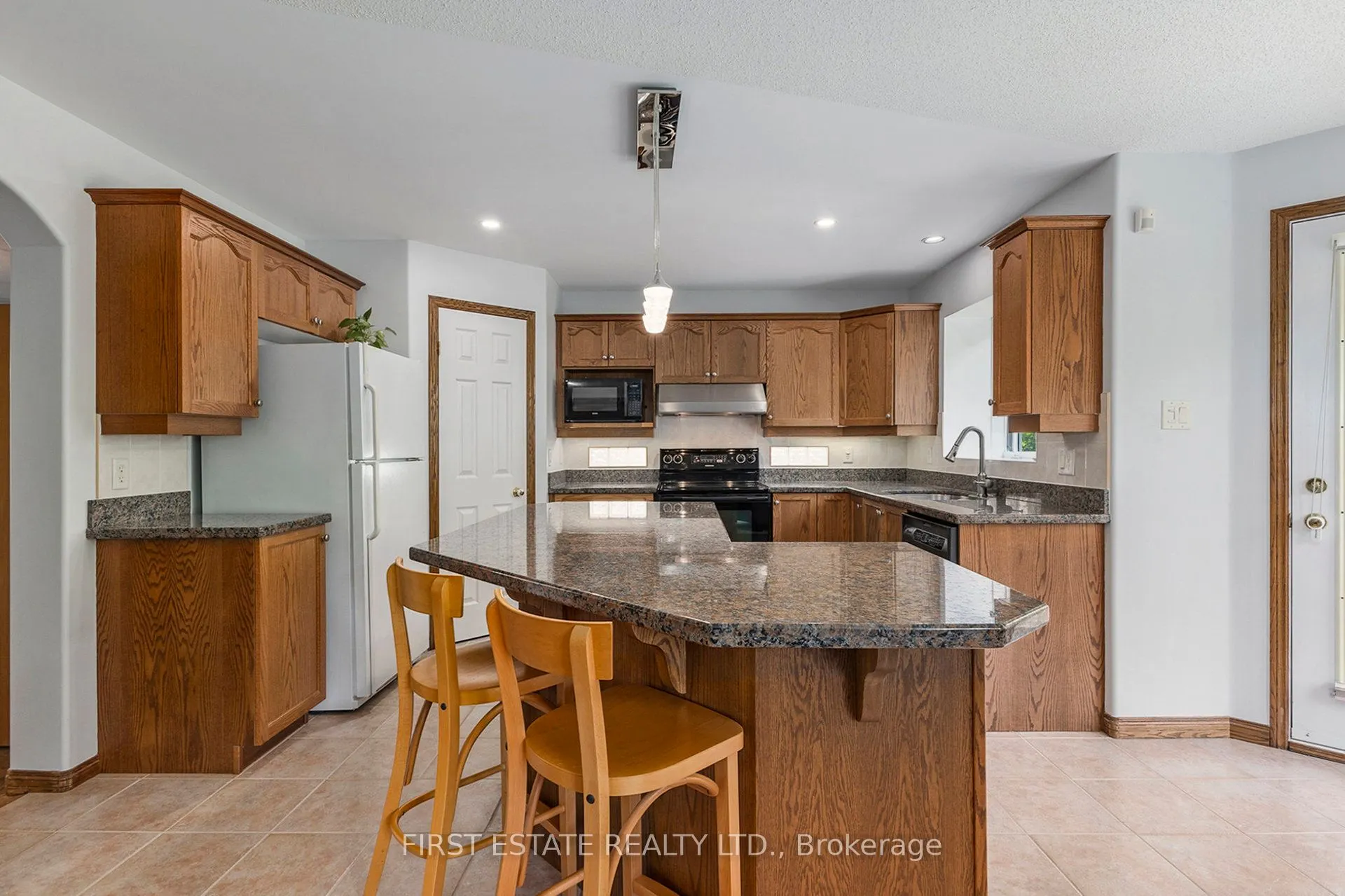3798 Marble Canyon Crescent