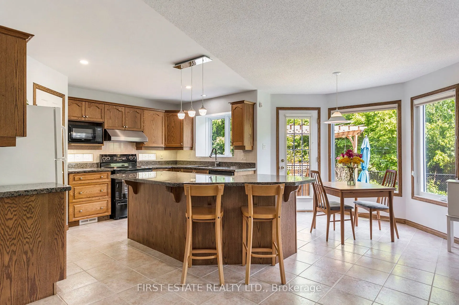 3798 Marble Canyon Crescent