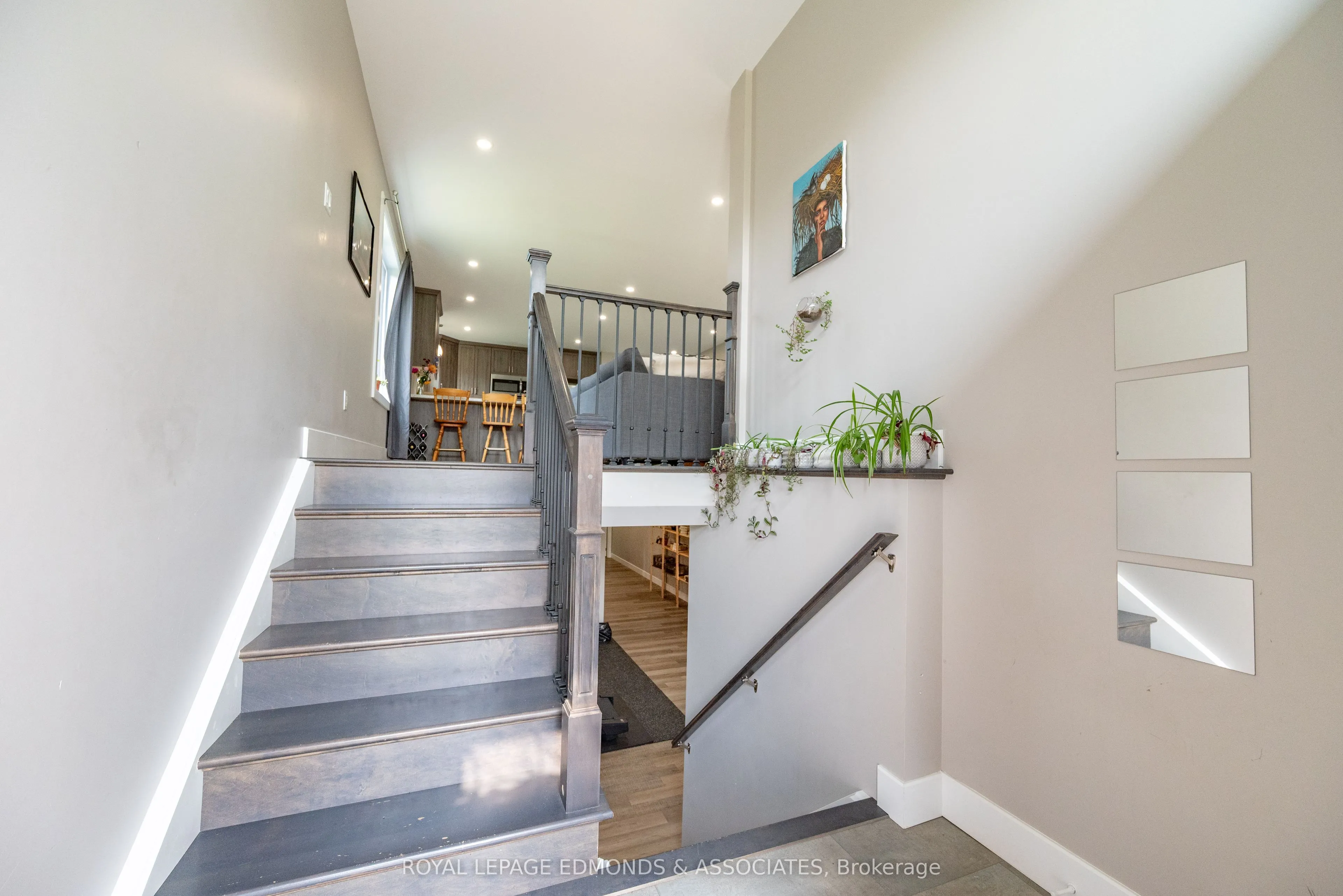 464 Dominion Street